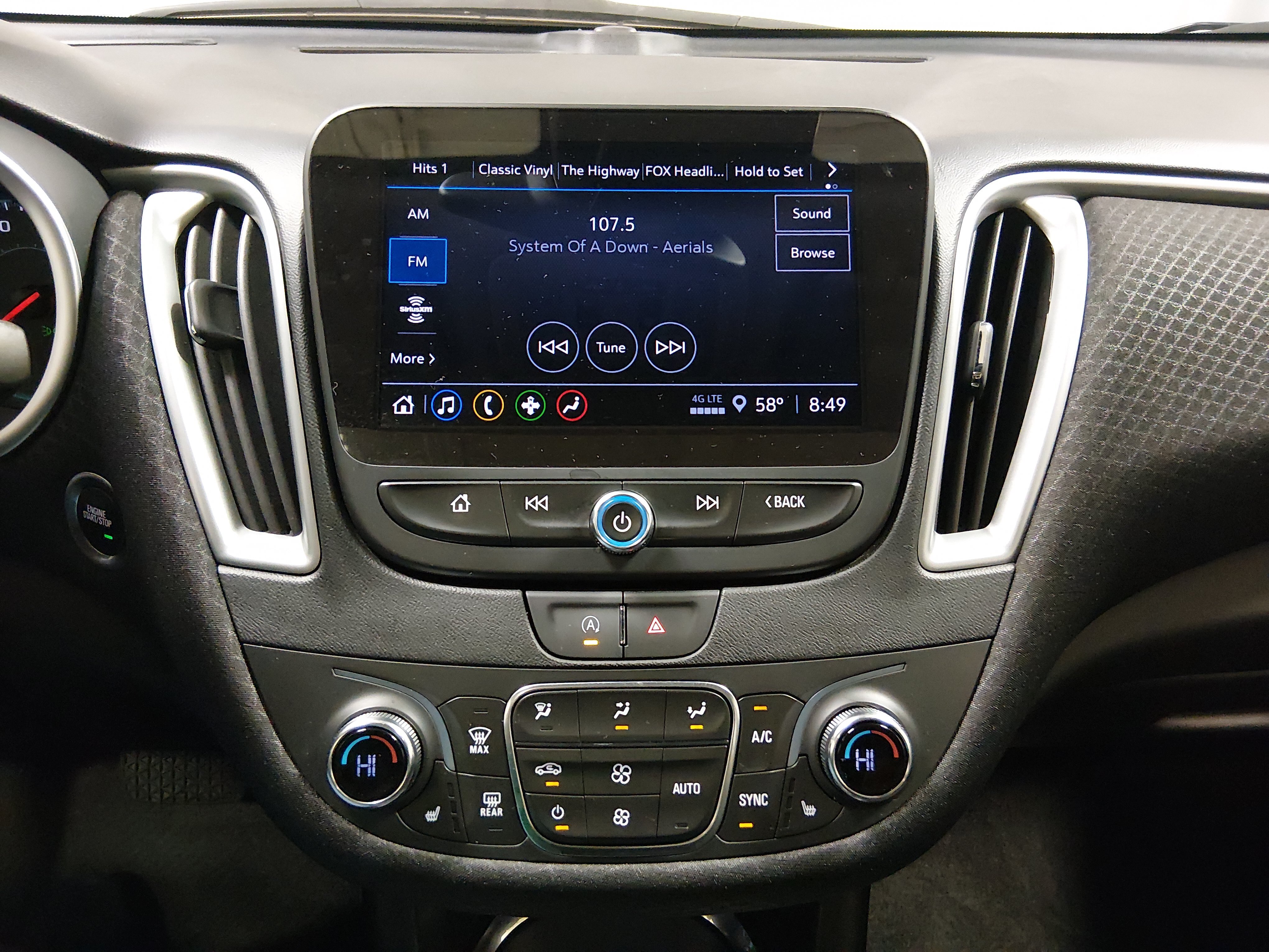 2024 Chevrolet Malibu 1LT - Photo 16