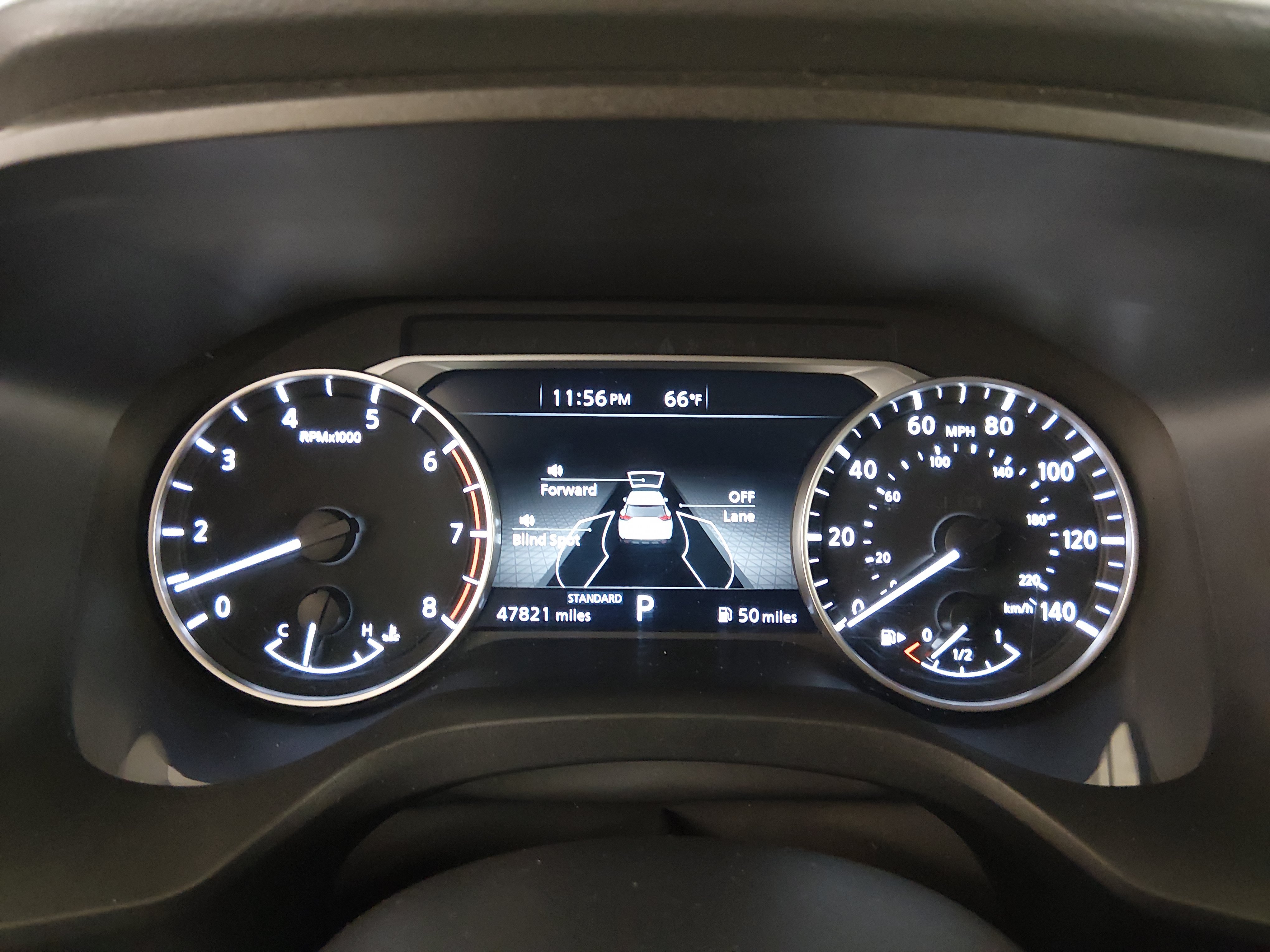 2024 Nissan Rogue SV - Photo 14