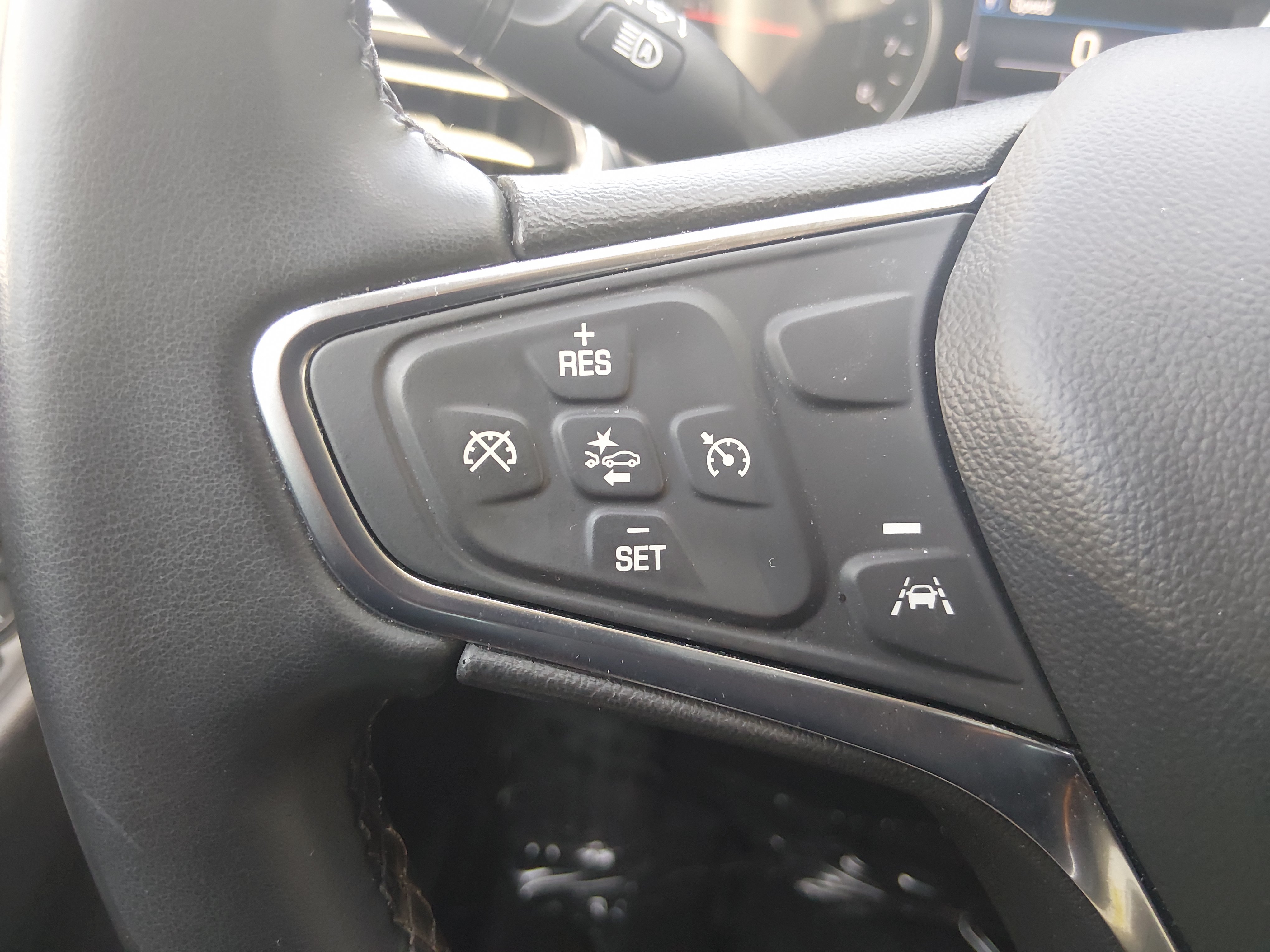 2024 Chevrolet Equinox LT - Photo 21