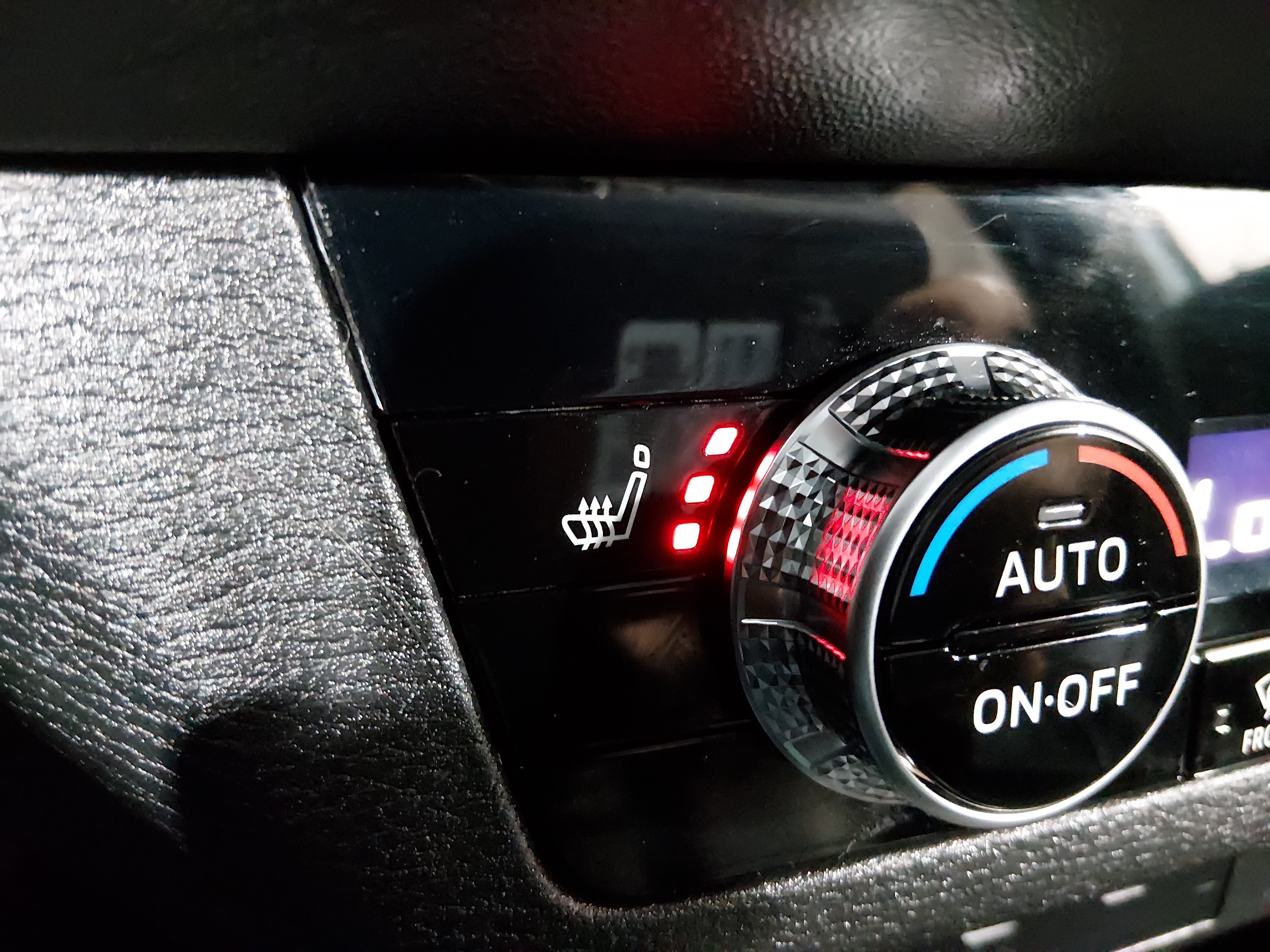 2025 Mitsubishi Outlander SE - Photo 20