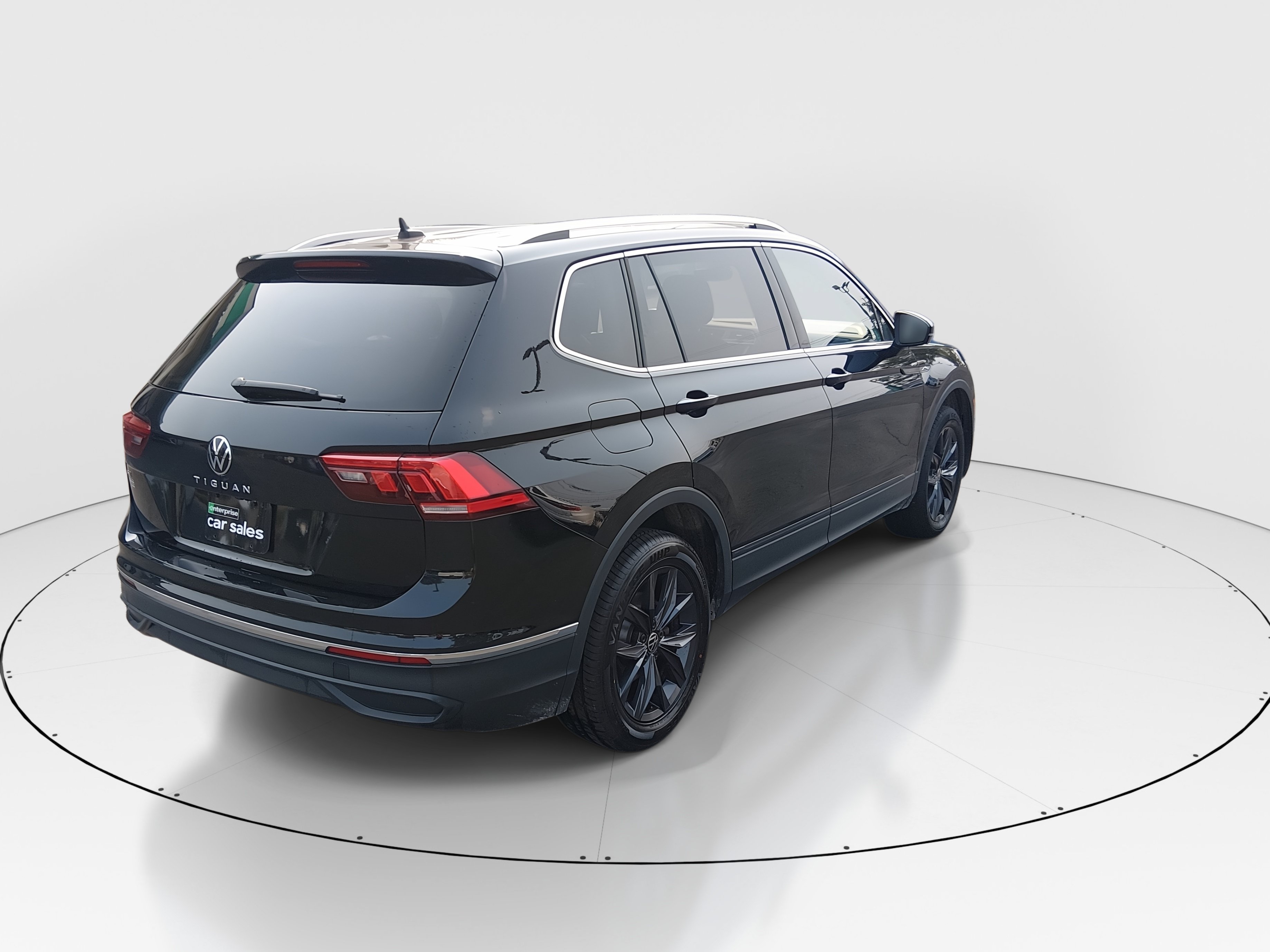 2024 Volkswagen Tiguan SE - Photo 7