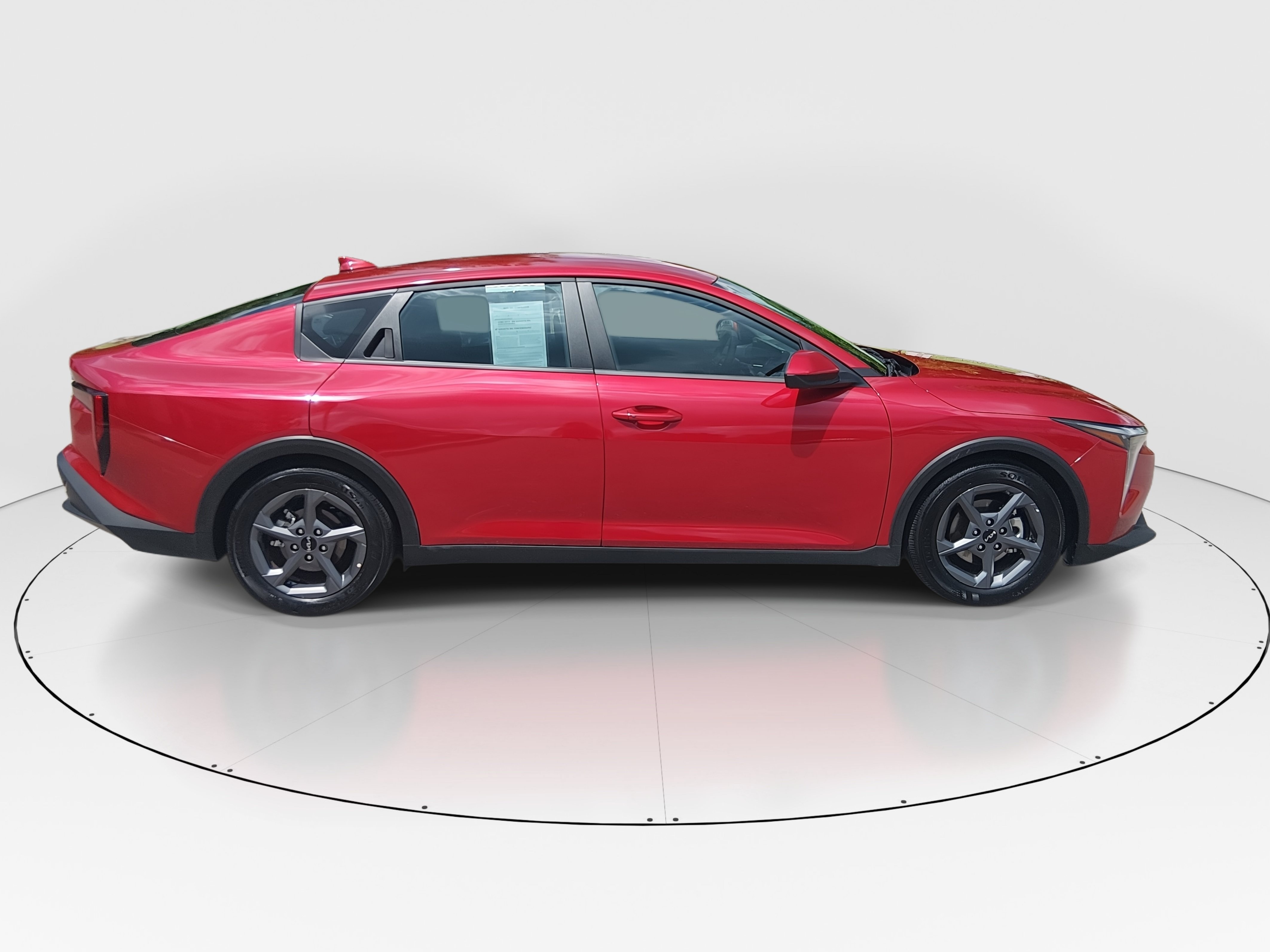 2025 Kia K4 LXS - Photo 8