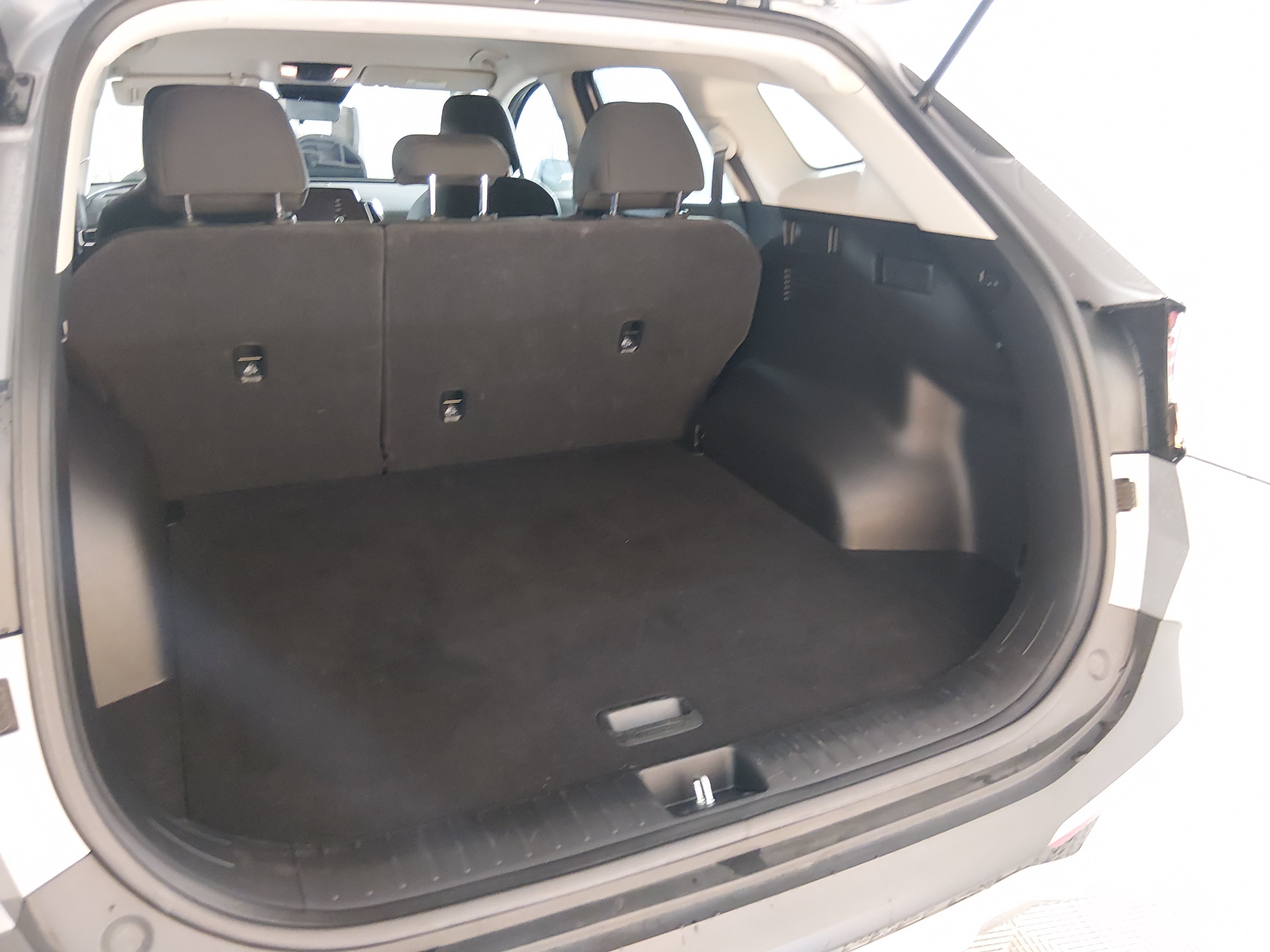 2024 Kia Sportage LX - Photo 11