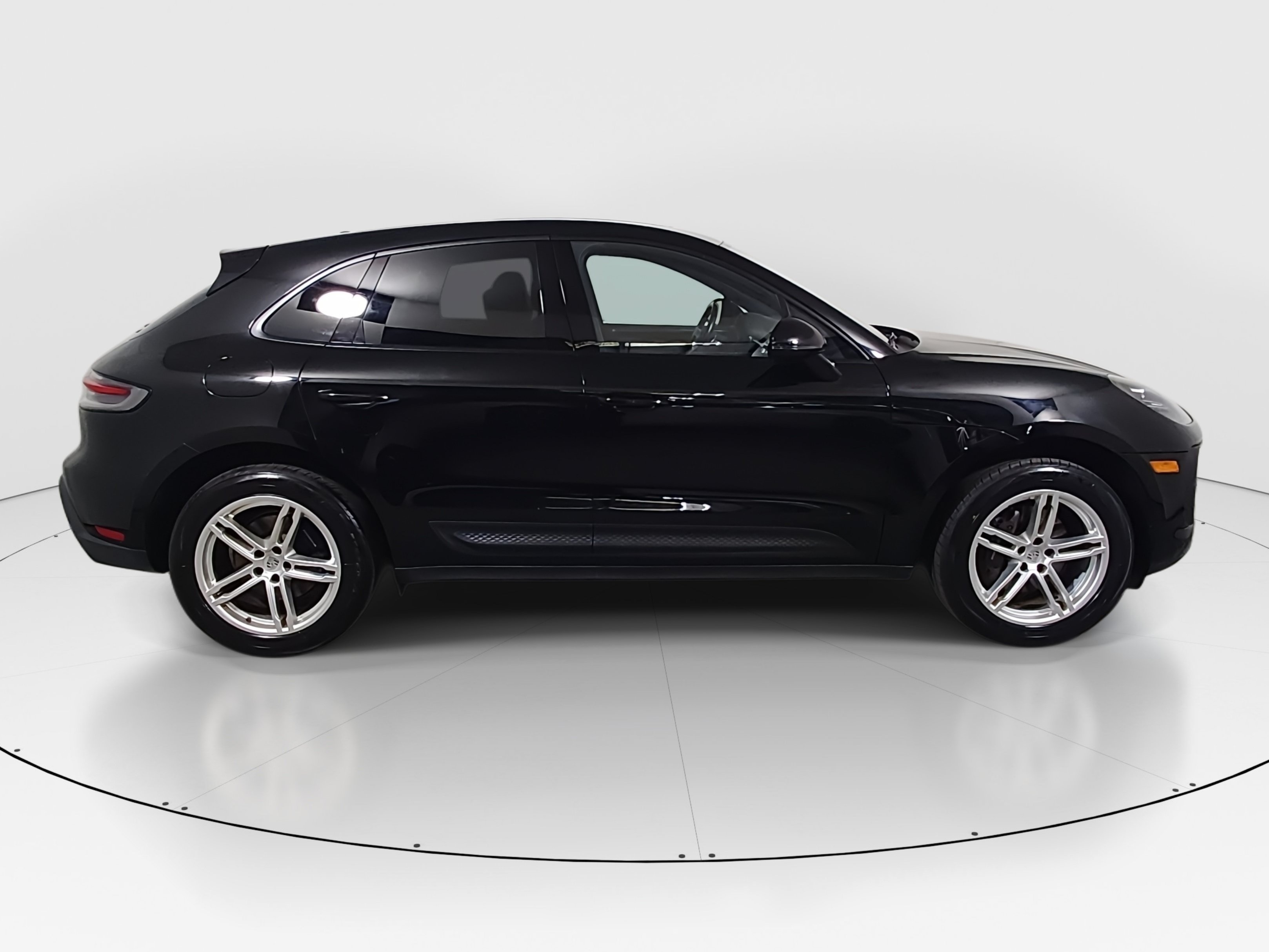 2024 Porsche Macan - Photo 8