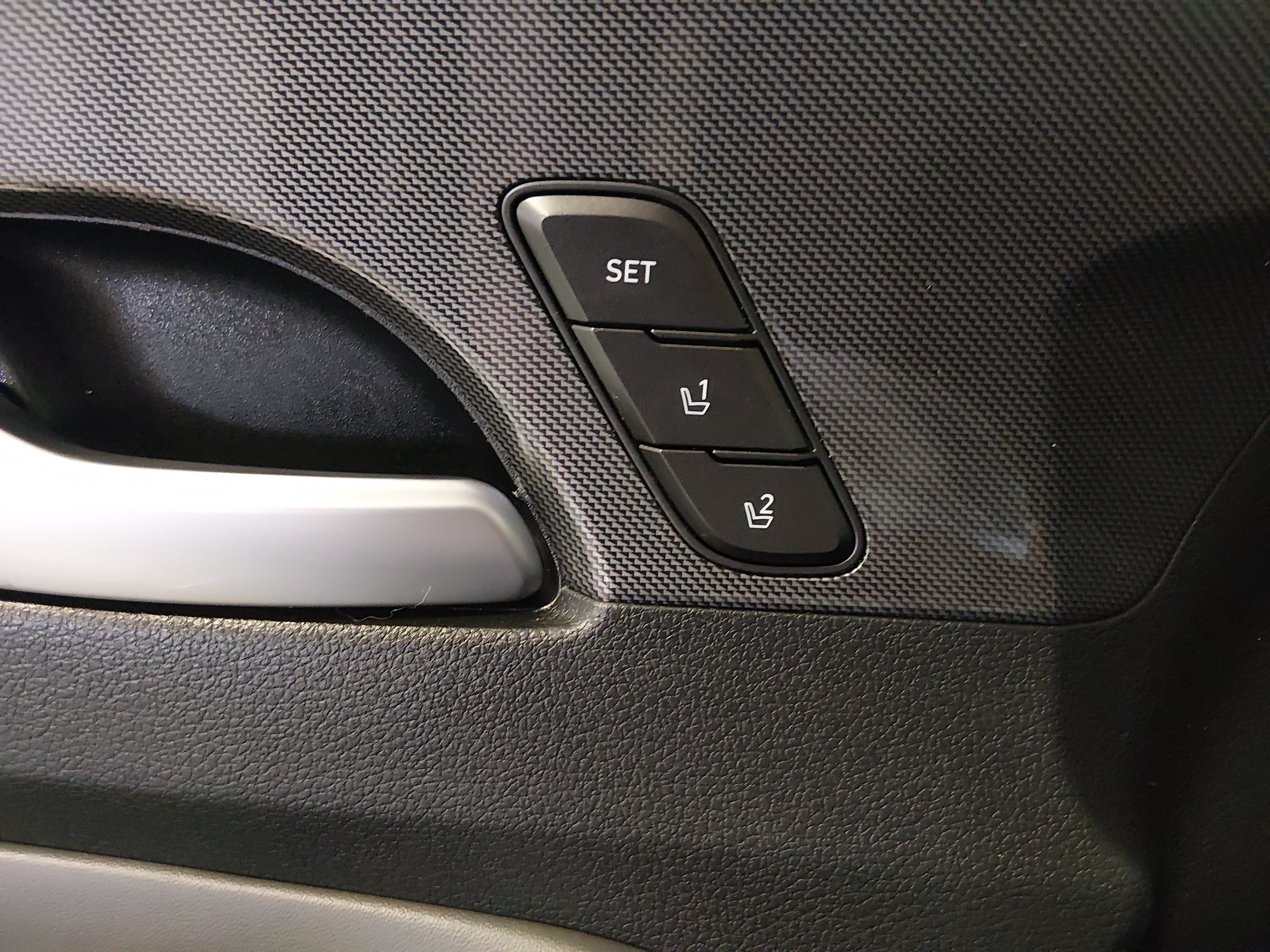 2023 Hyundai Santa Fe Limited - Photo 13