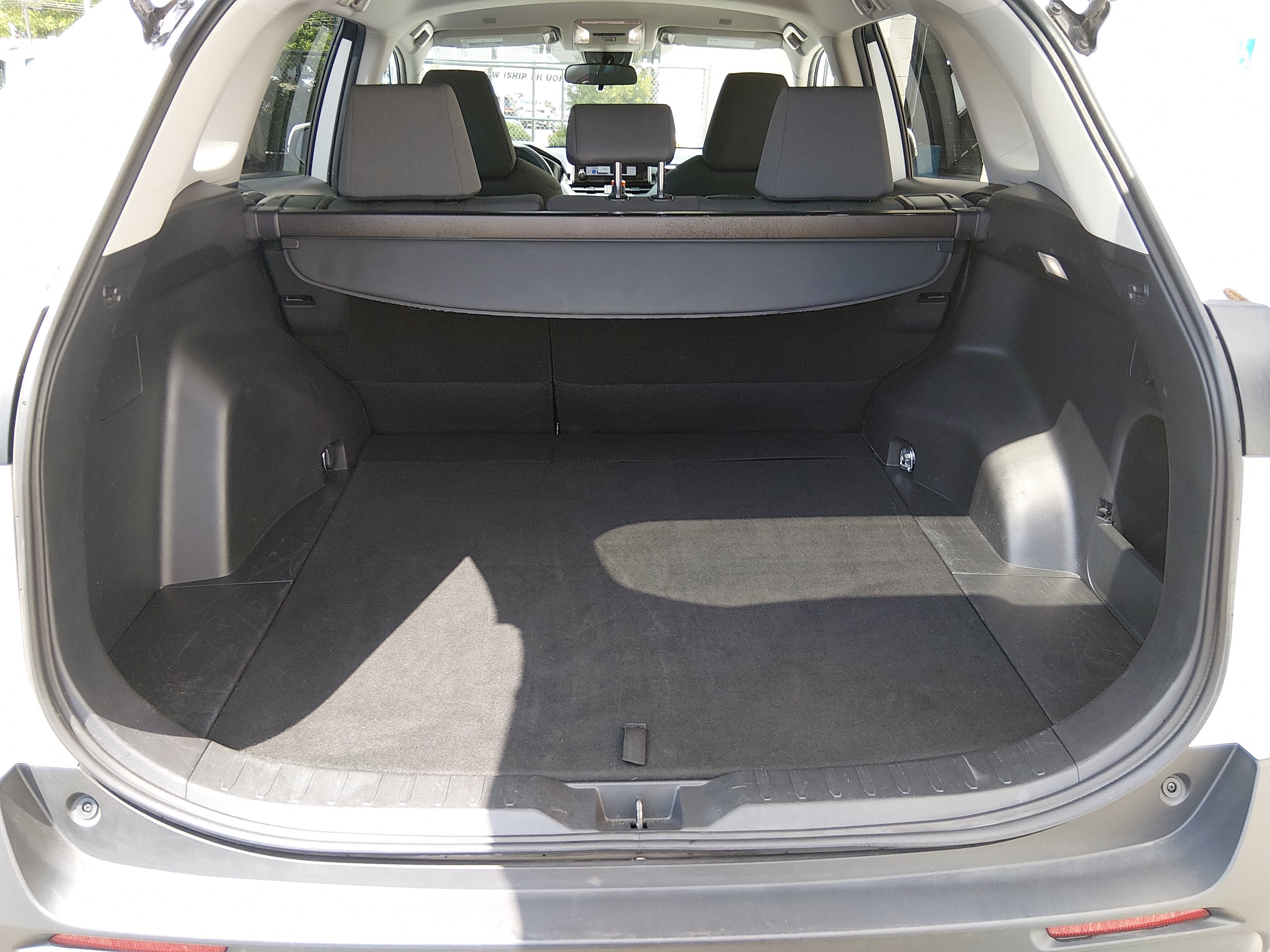2023 Toyota RAV4 XLE - Photo 11