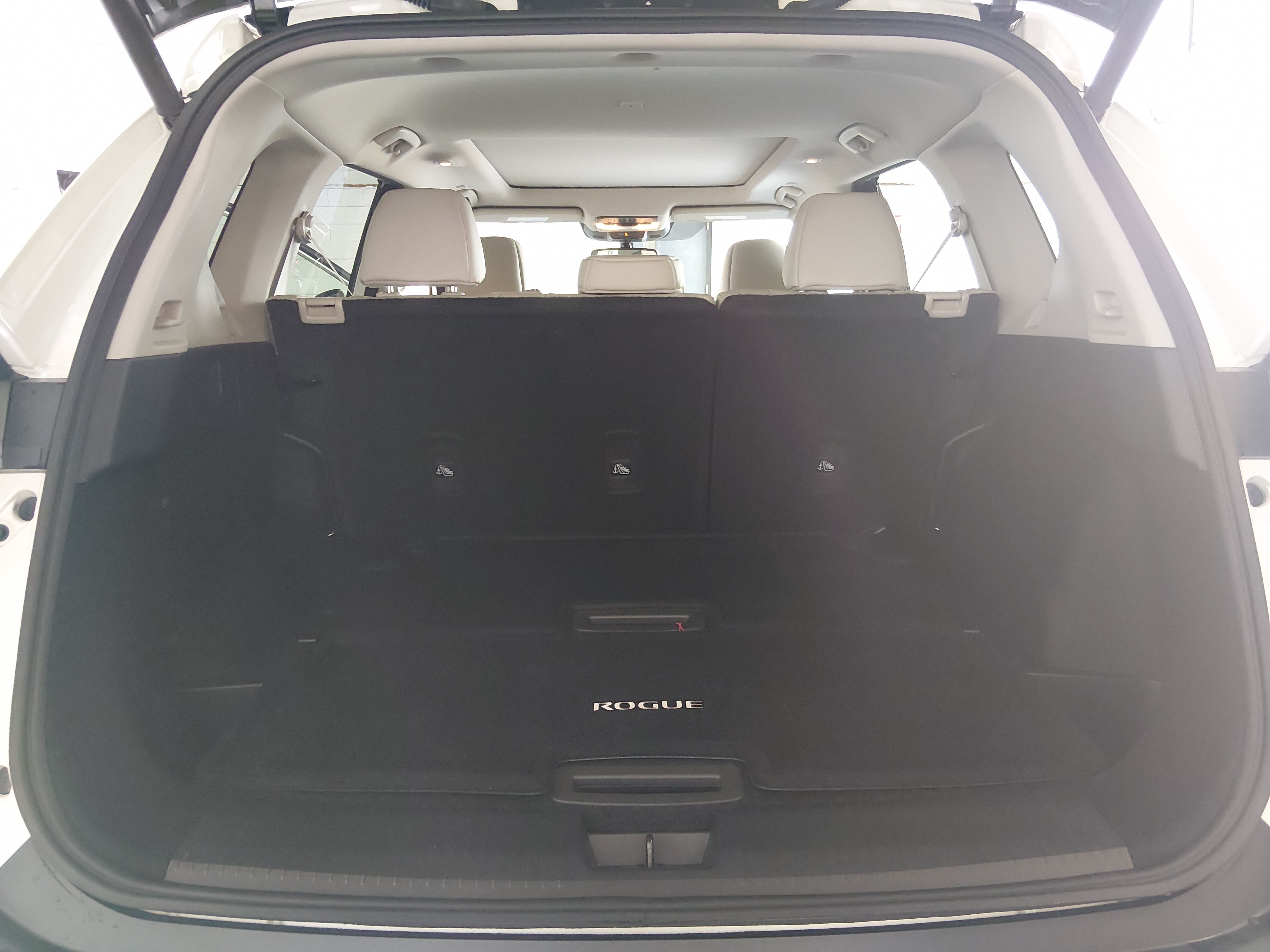 2023 Nissan Rogue SL - Photo 11