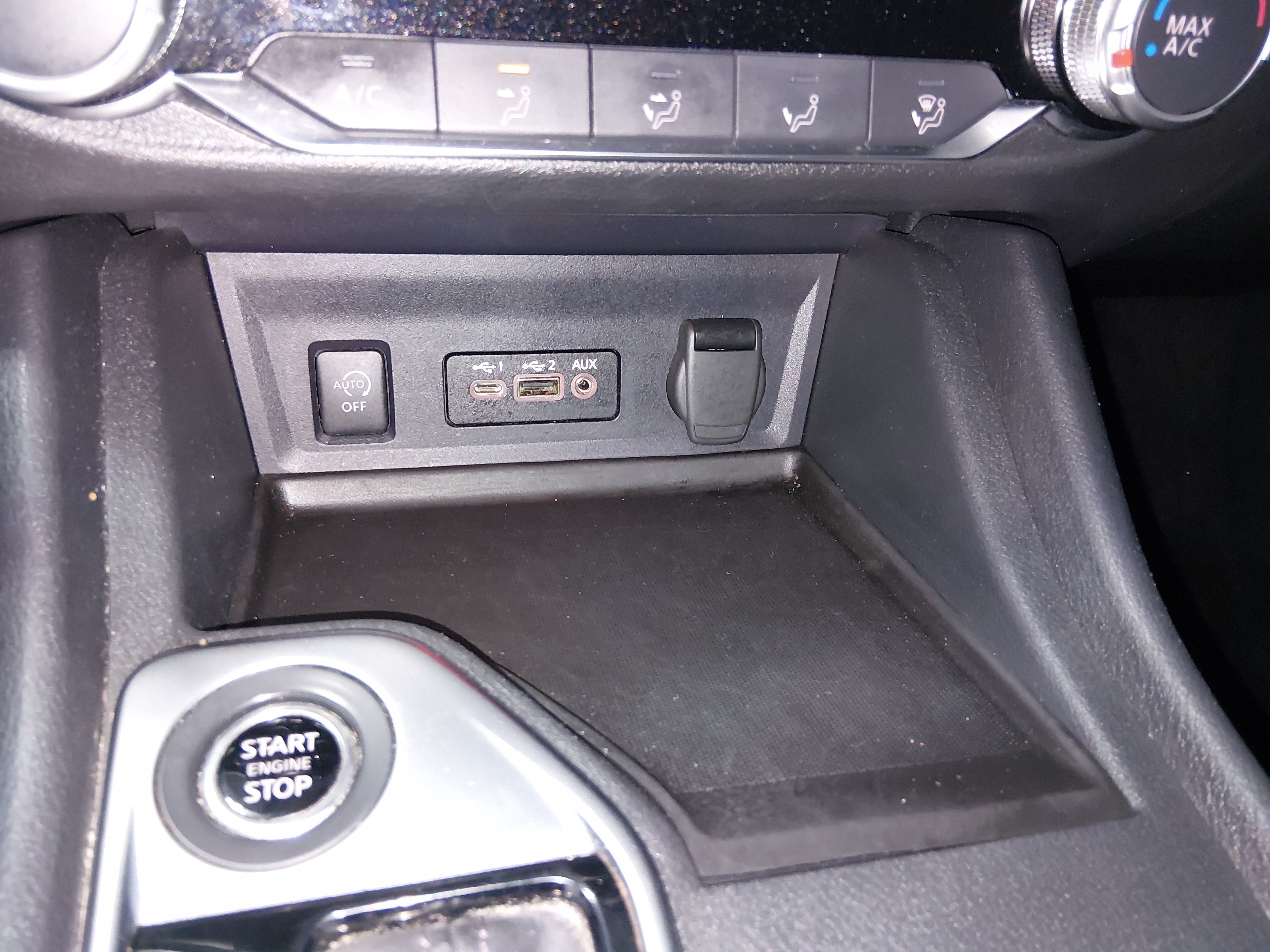 2024 Nissan Sentra SV - Photo 18