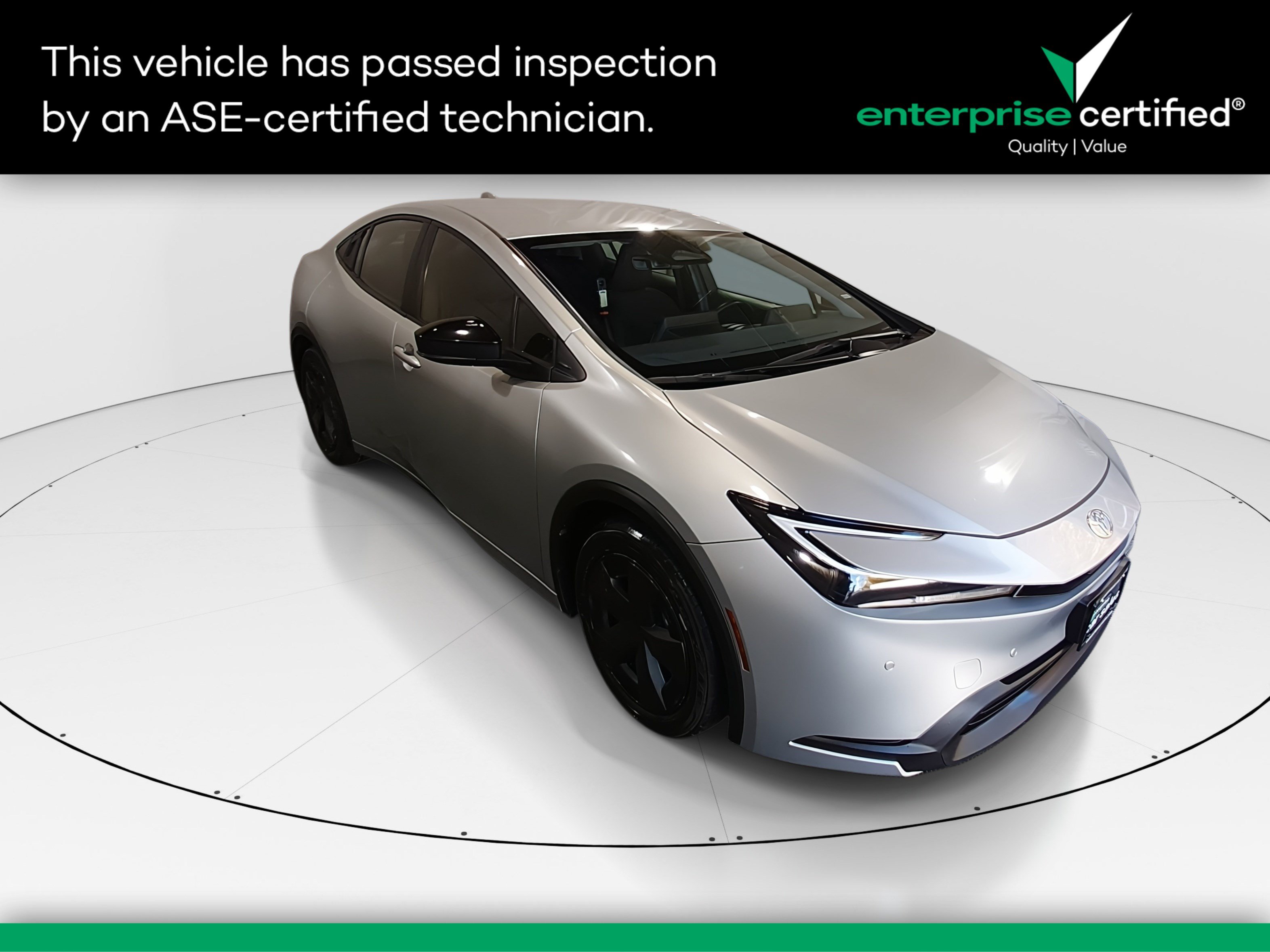 2025 Toyota Prius LE