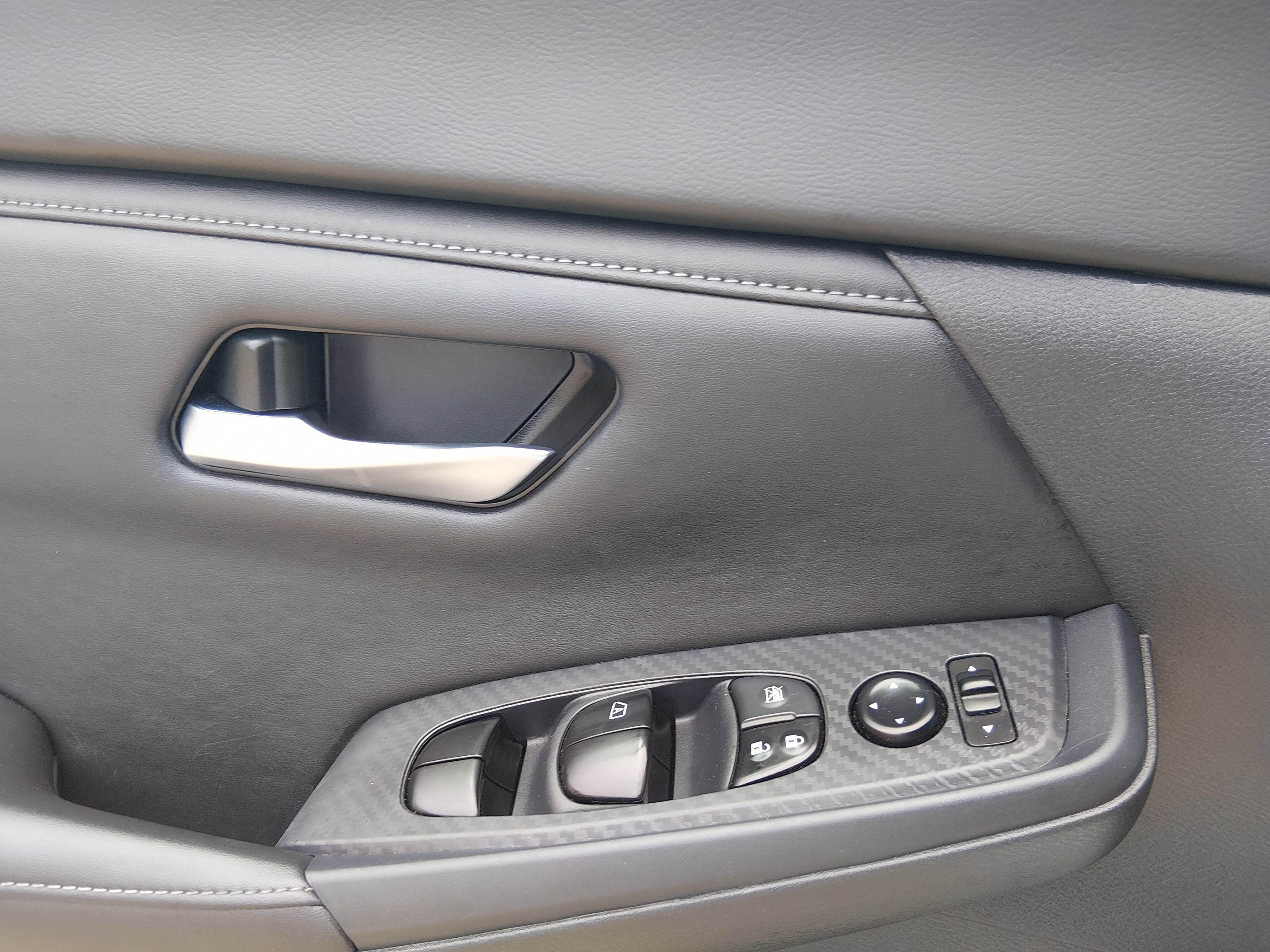 2024 Nissan Sentra SV - Photo 17