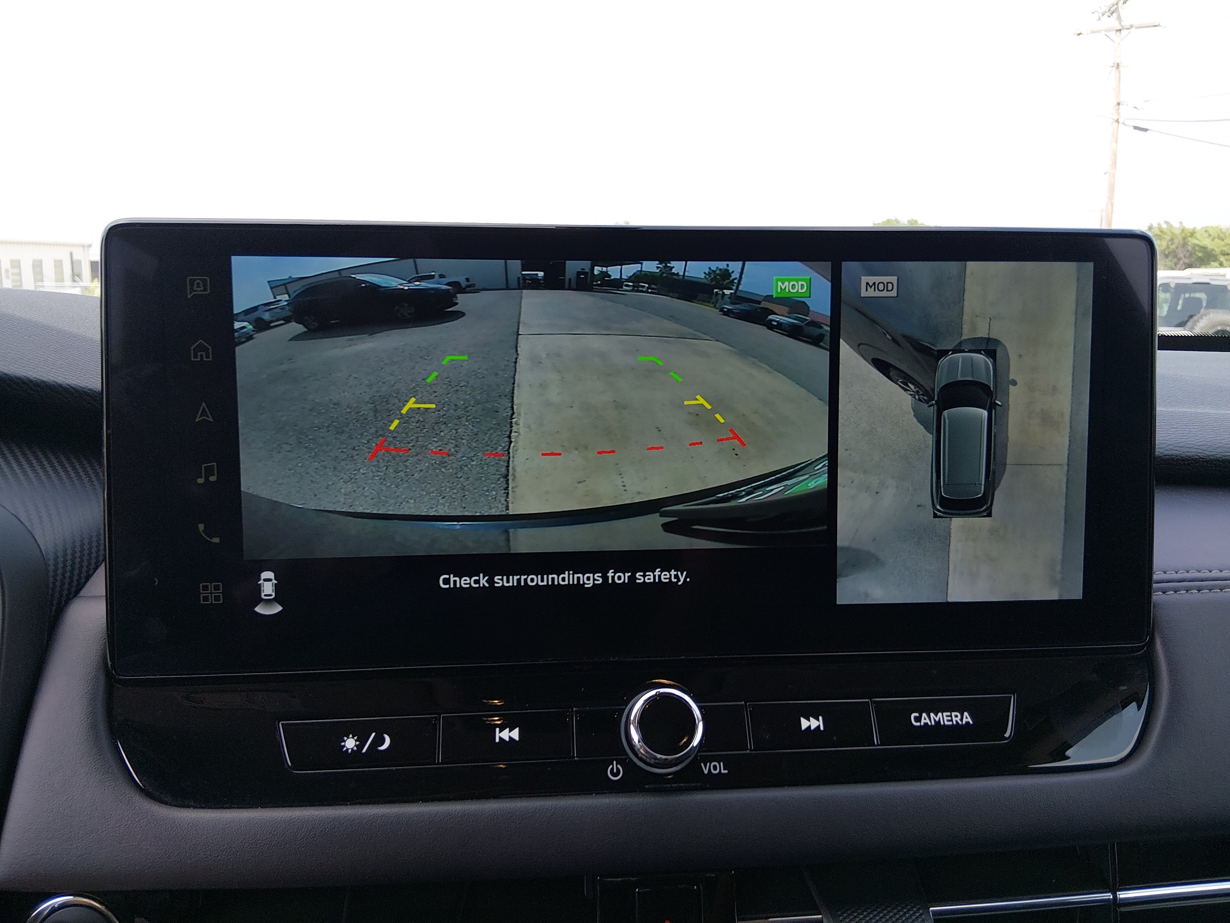 2025 Mitsubishi Outlander SE - Photo 16