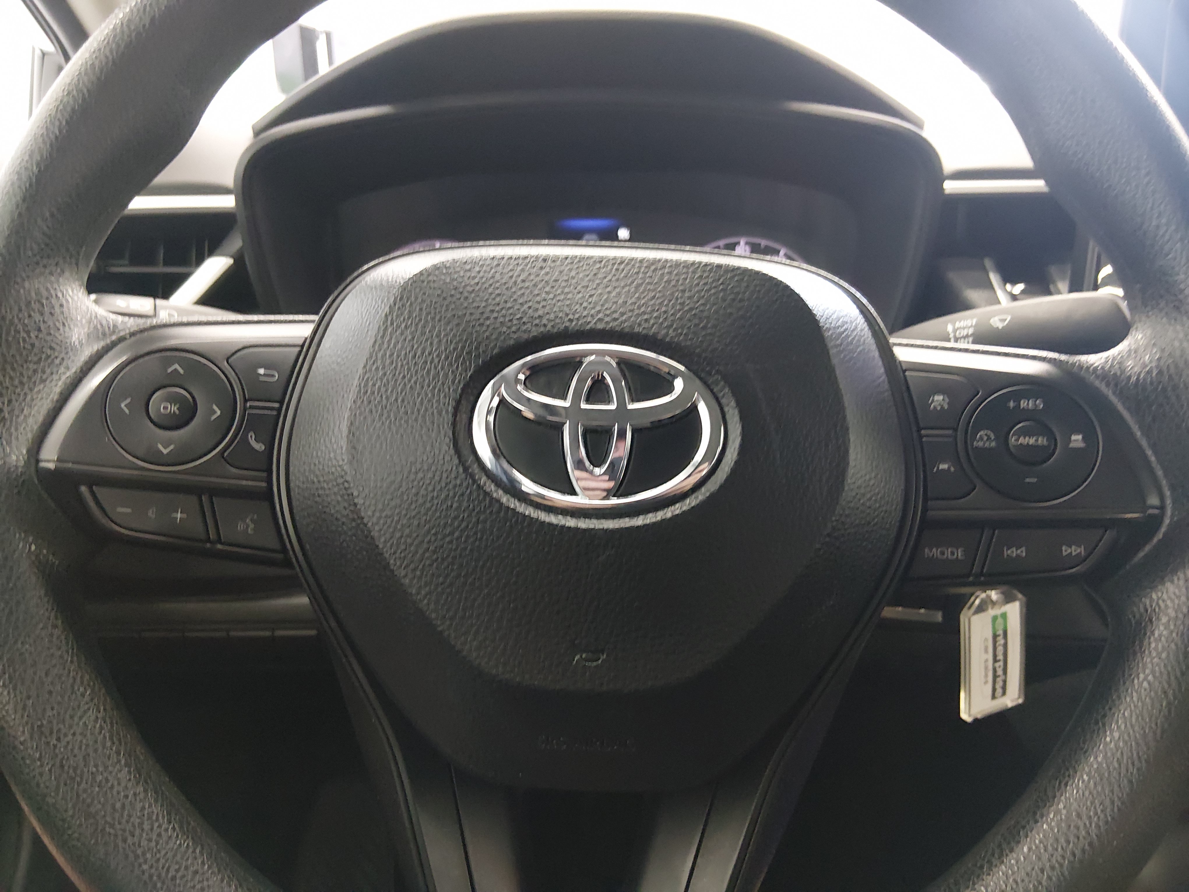 2024 Toyota Corolla LE - Photo 12
