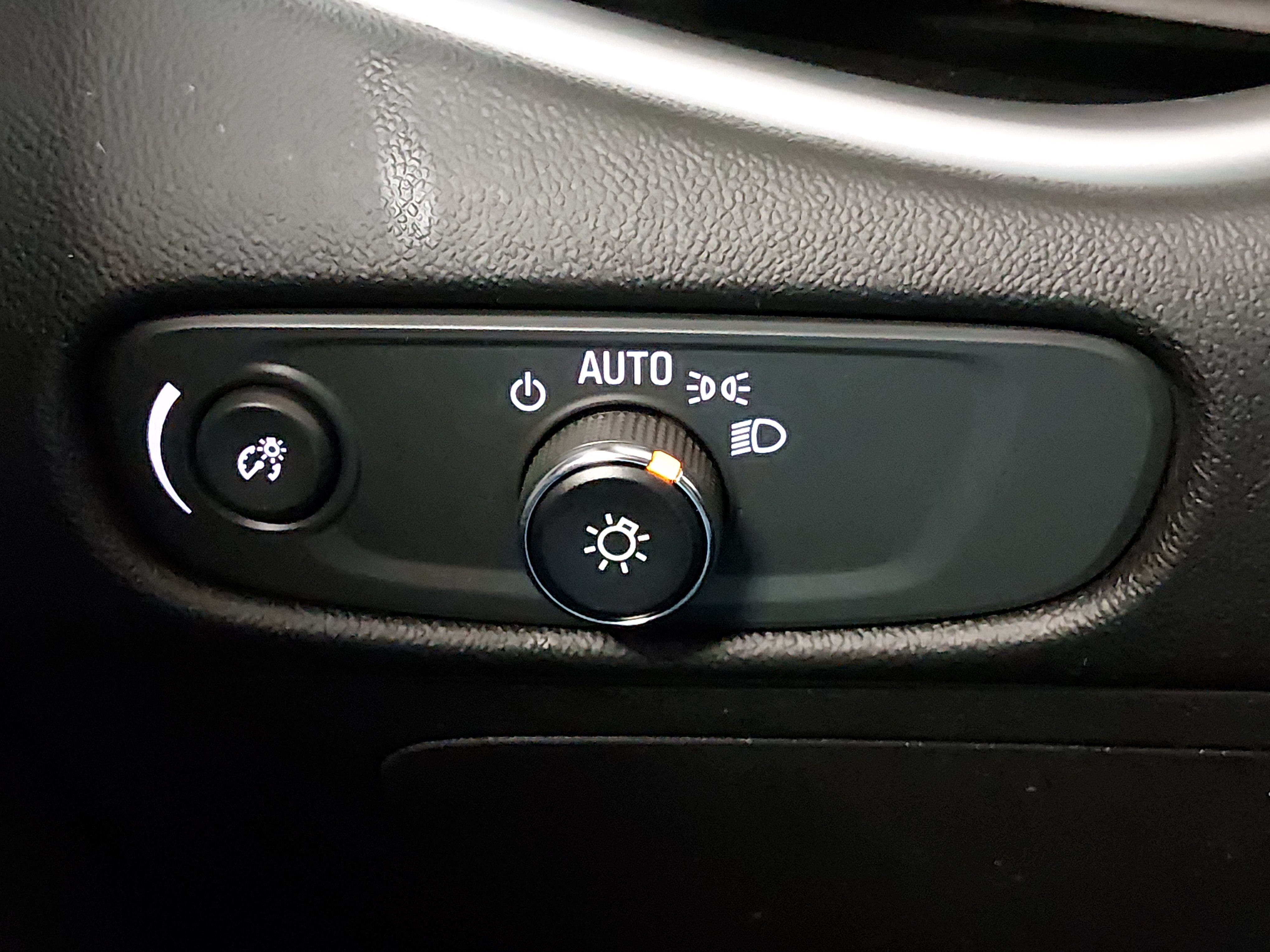 2024 Chevrolet Malibu 1LT - Photo 13