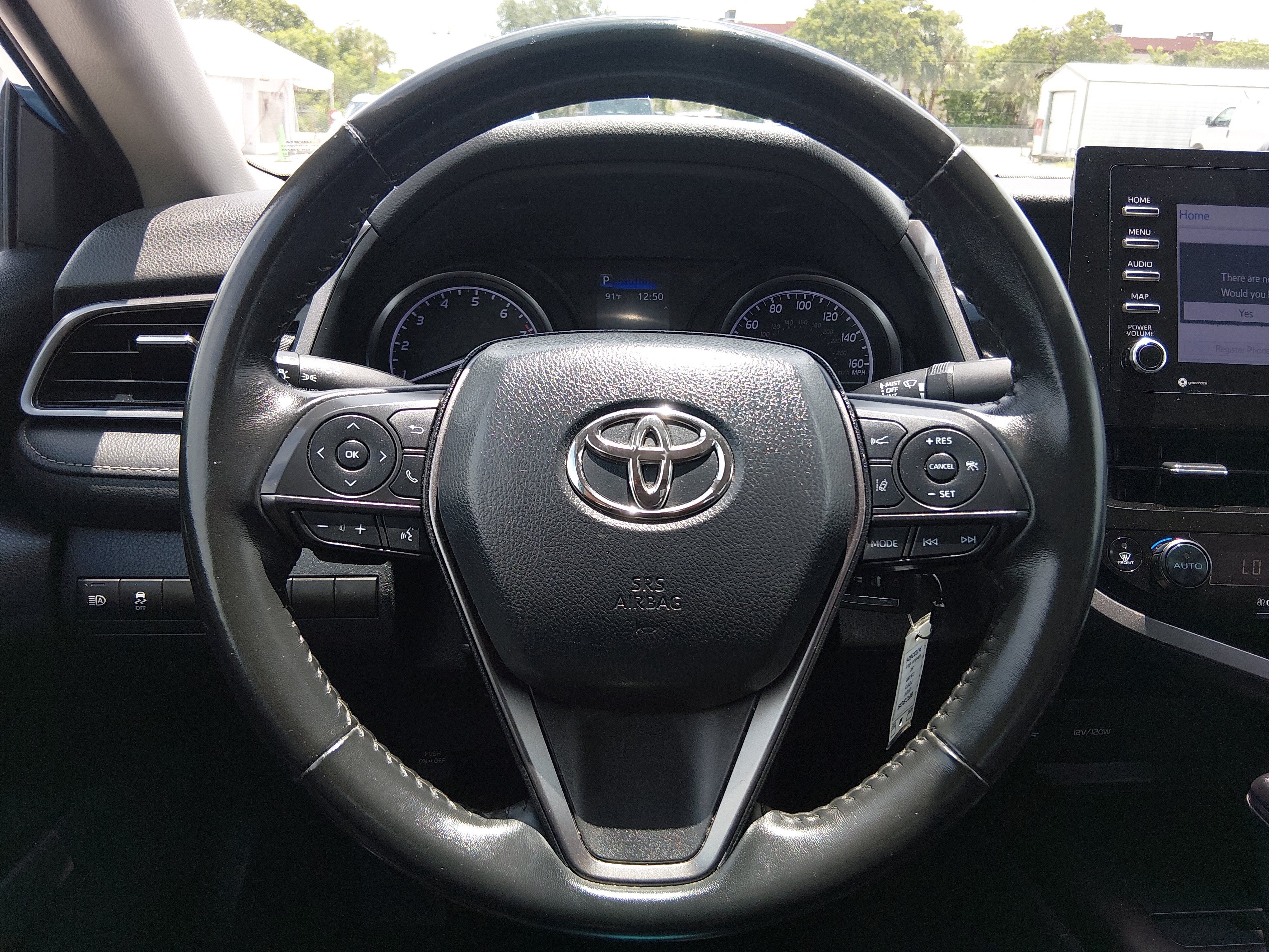 2024 Toyota Camry SE - Photo 12