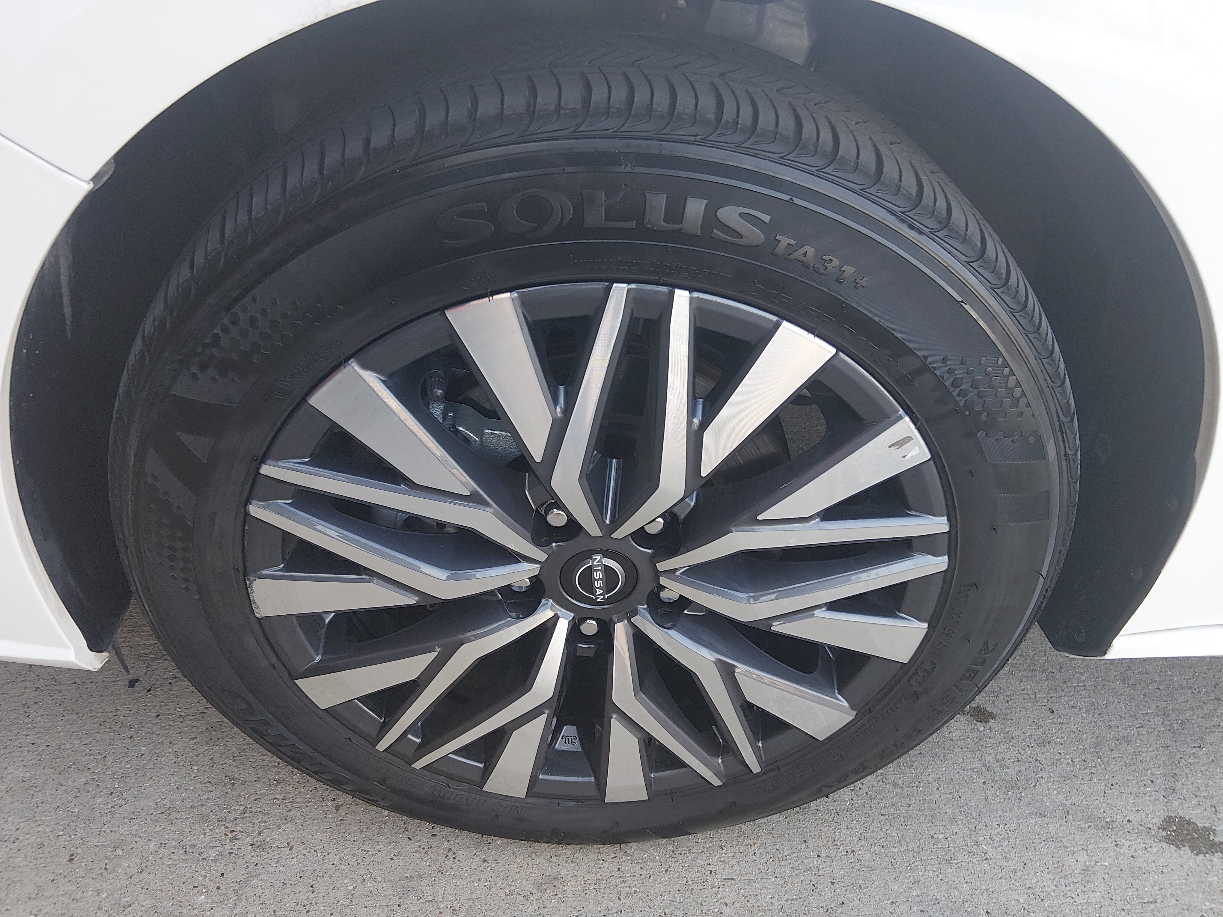 2025 Nissan Altima SV - Photo 10