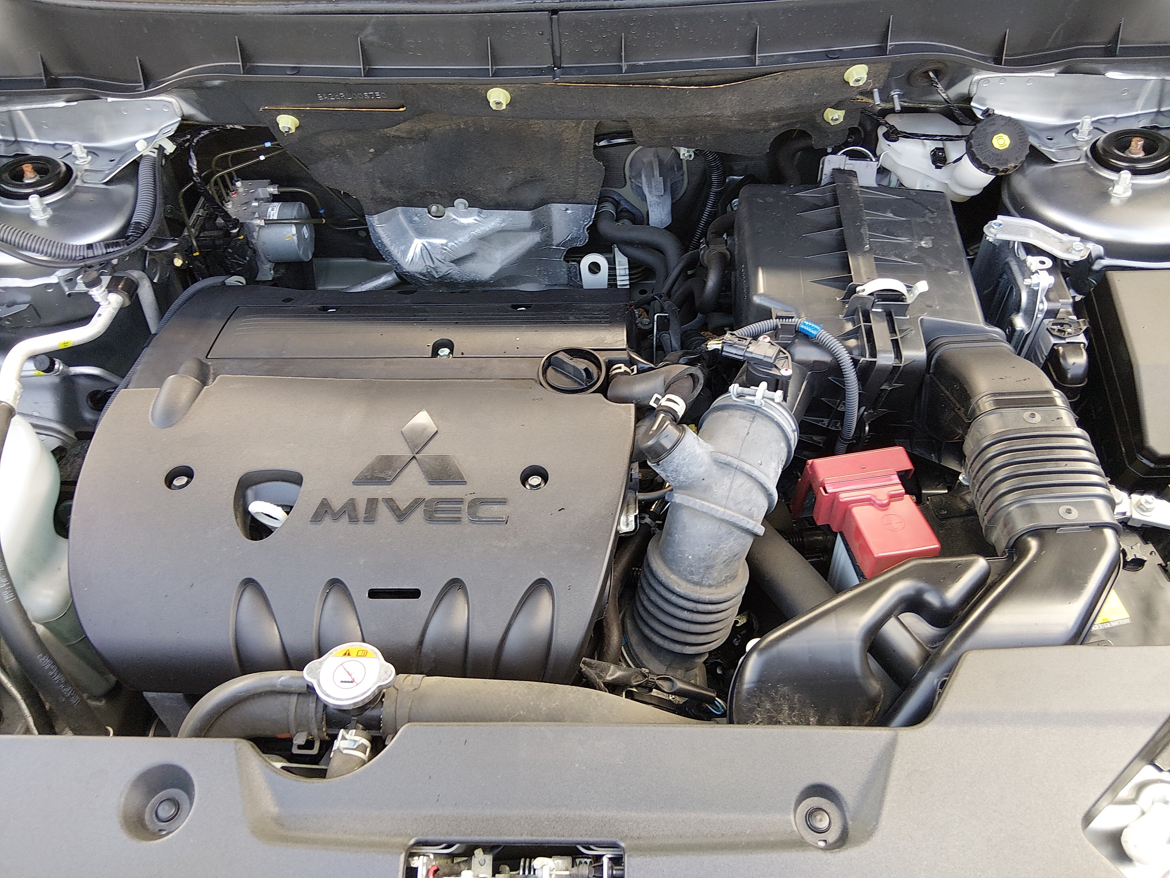 2024 Mitsubishi Outlander Sport ES - Photo 9