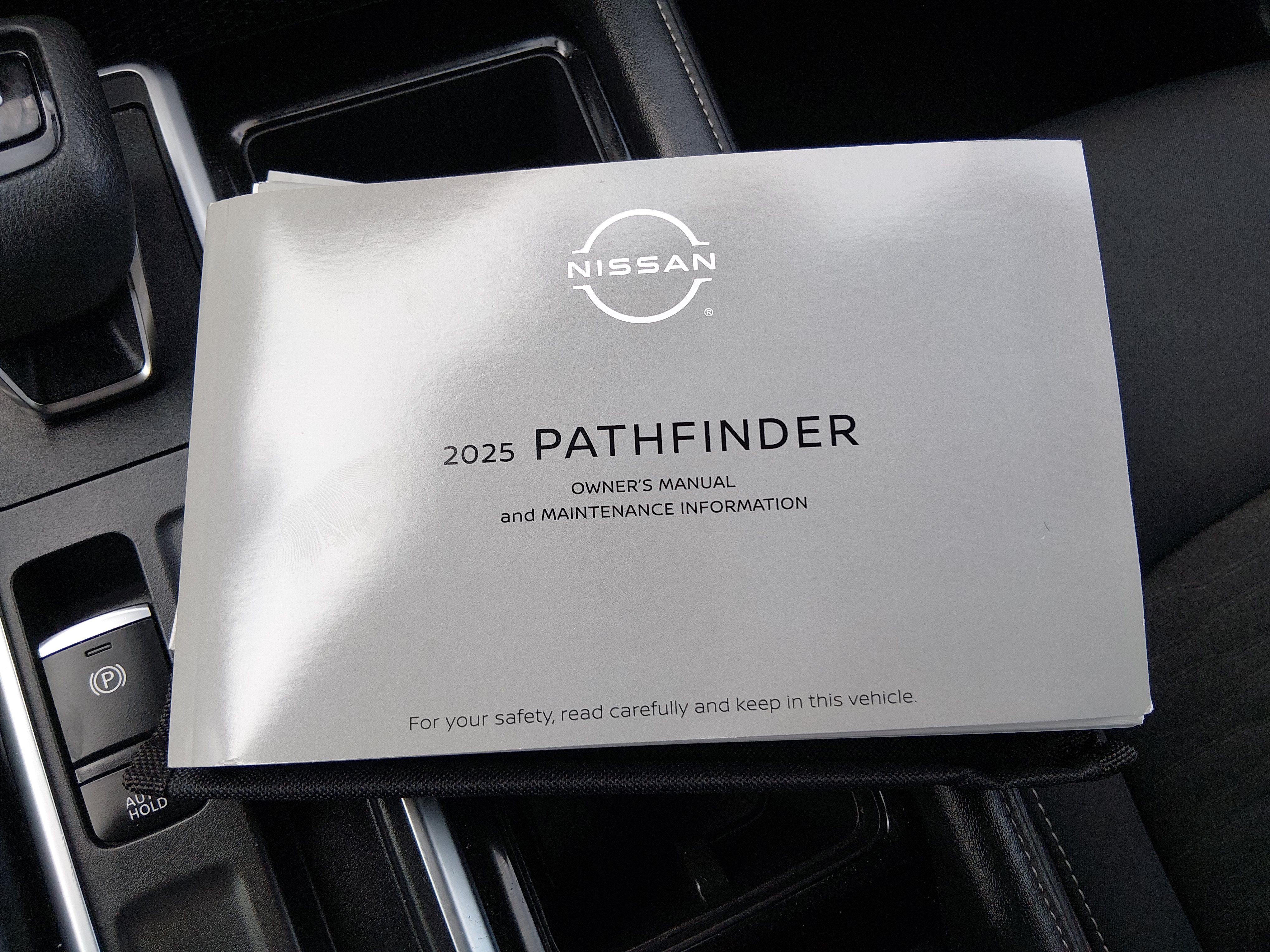 2025 Nissan Pathfinder SV - Photo 21