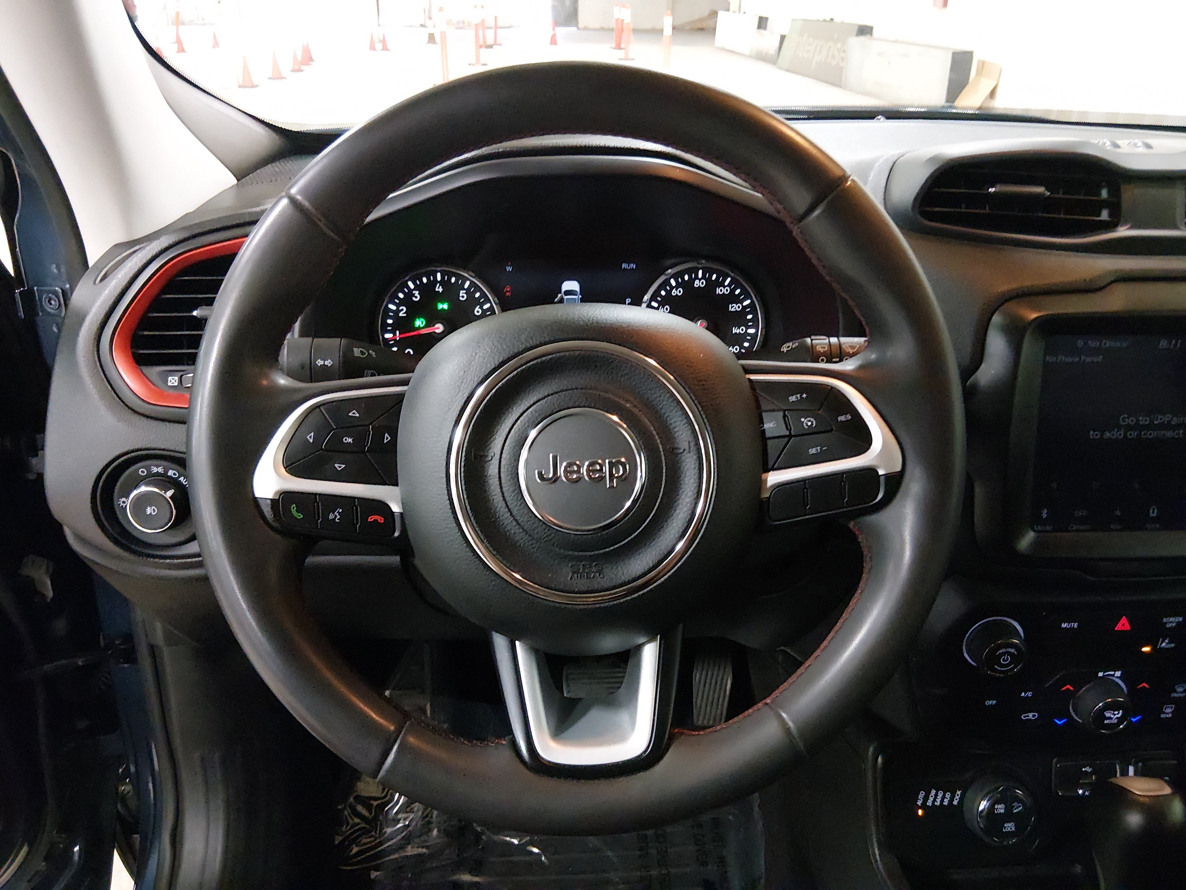 2023 Jeep Renegade Trailhawk - Photo 12