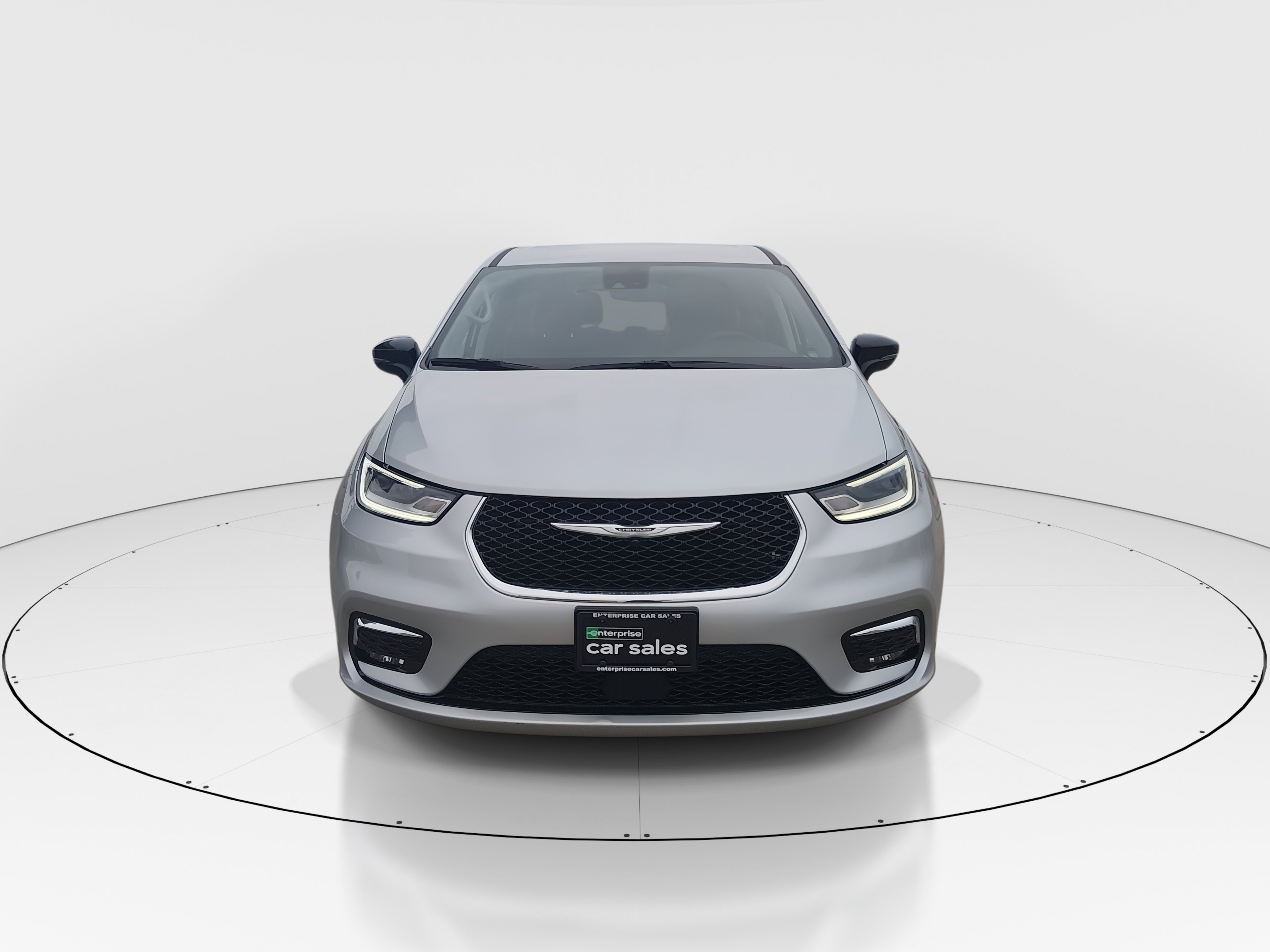 2024 Chrysler Pacifica Touring L - Photo 2