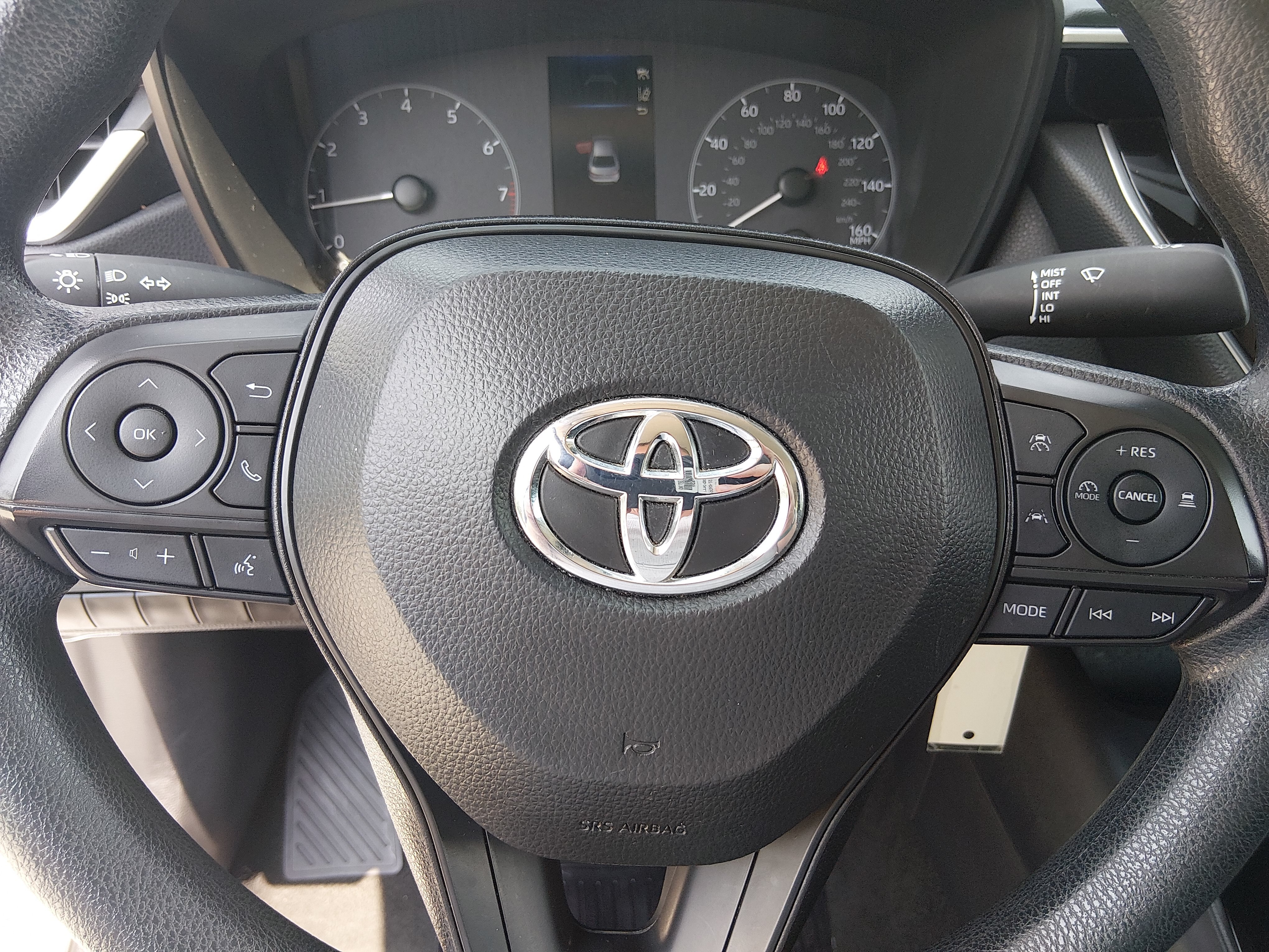 2024 Toyota Corolla LE - Photo 12