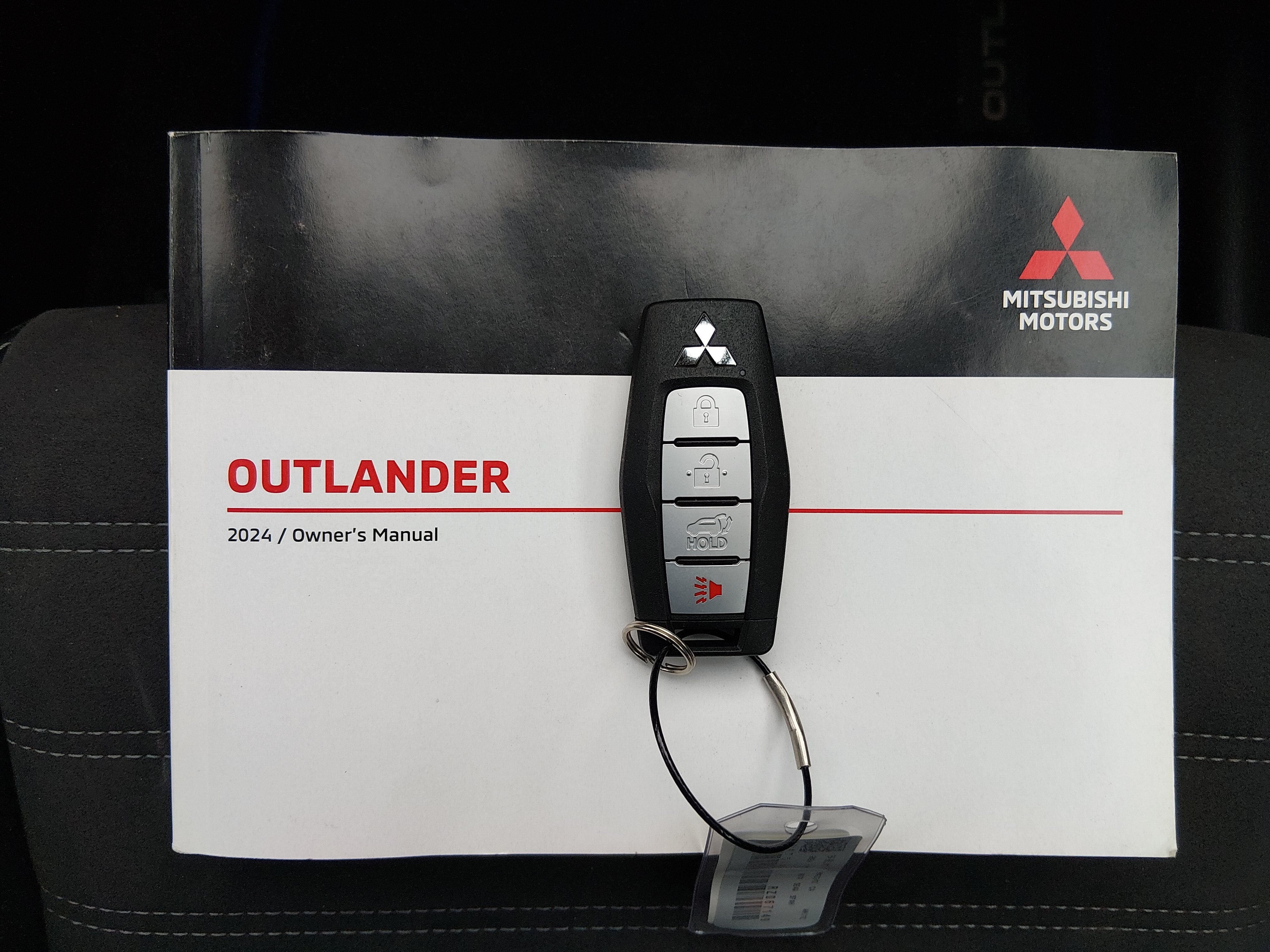 2024 Mitsubishi Outlander Plug-in Hybrid SE - Photo 15