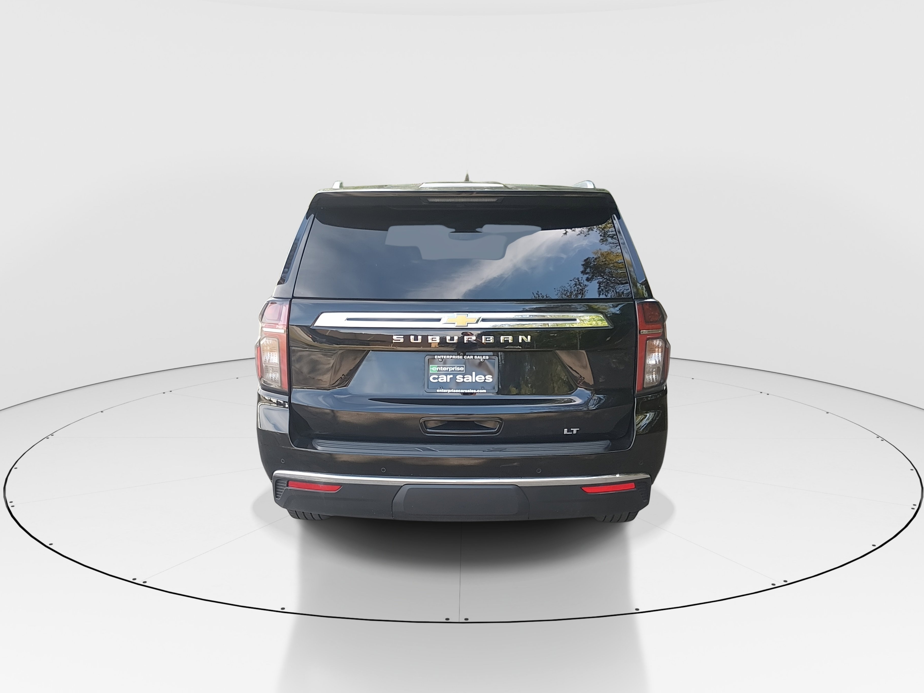 2024 Chevrolet Suburban LT - Photo 6