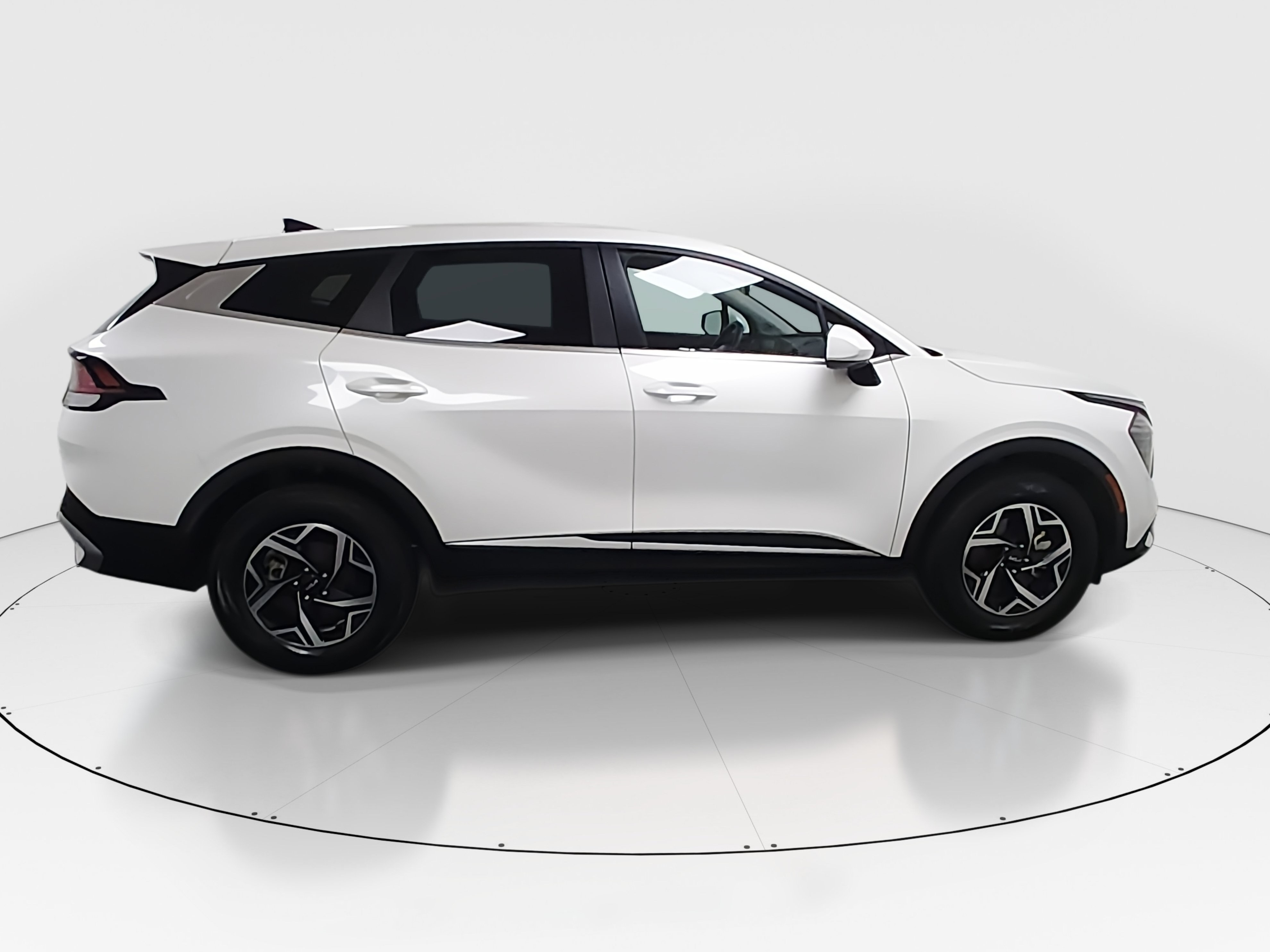 2024 Kia Sportage LX - Photo 8