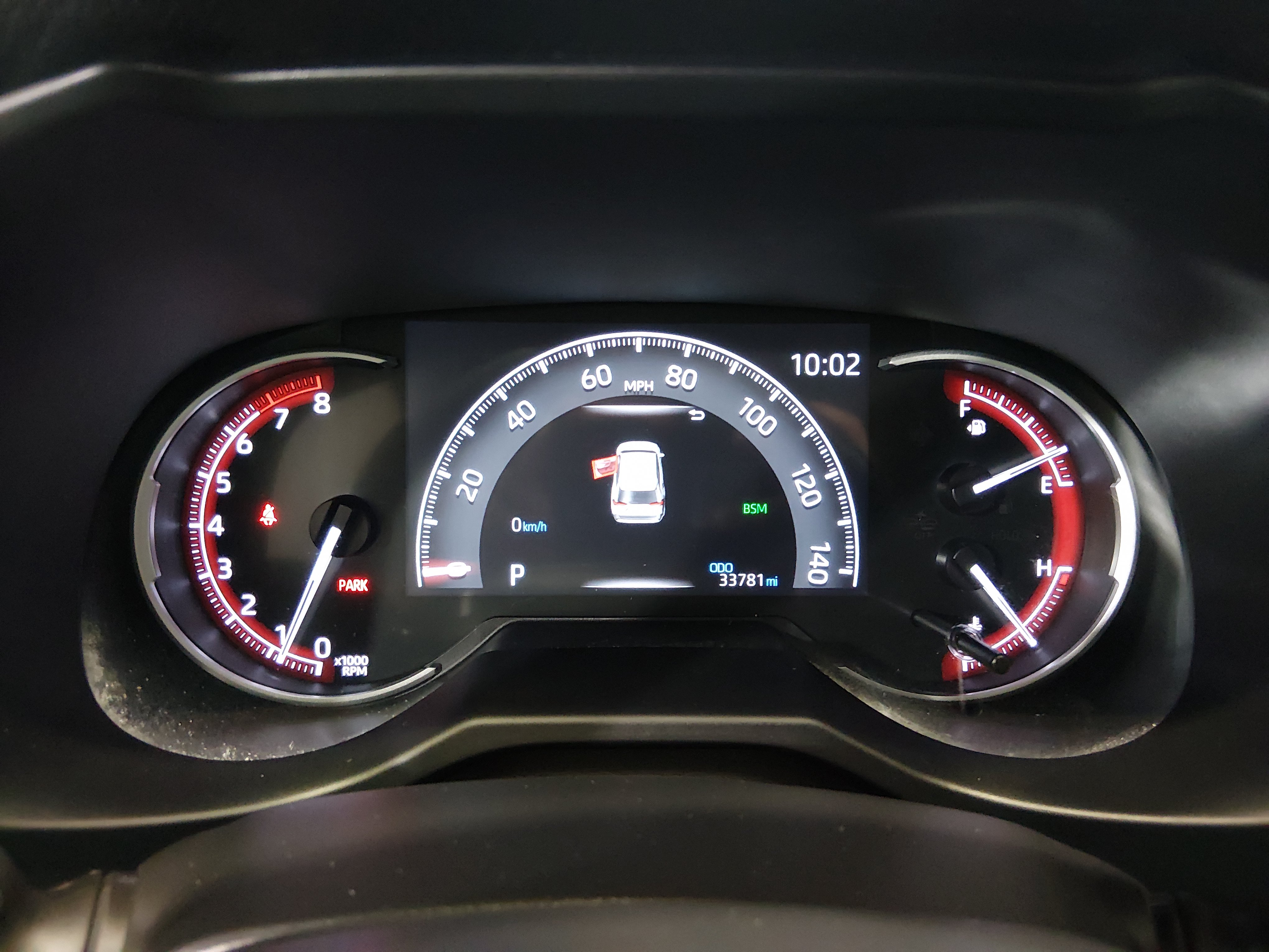 2025 Toyota RAV4 XLE - Photo 14