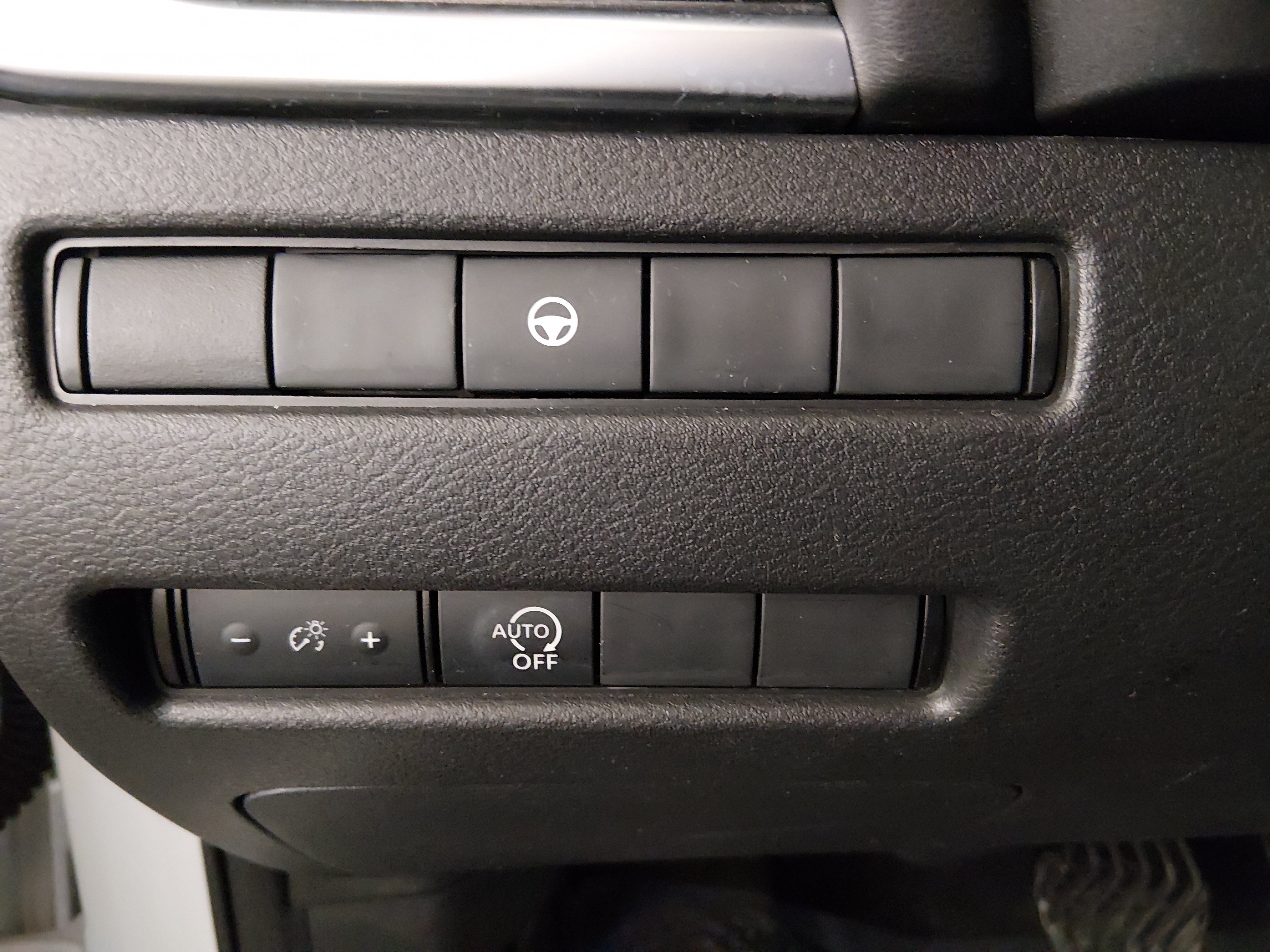 2023 Nissan Rogue SV - Photo 13