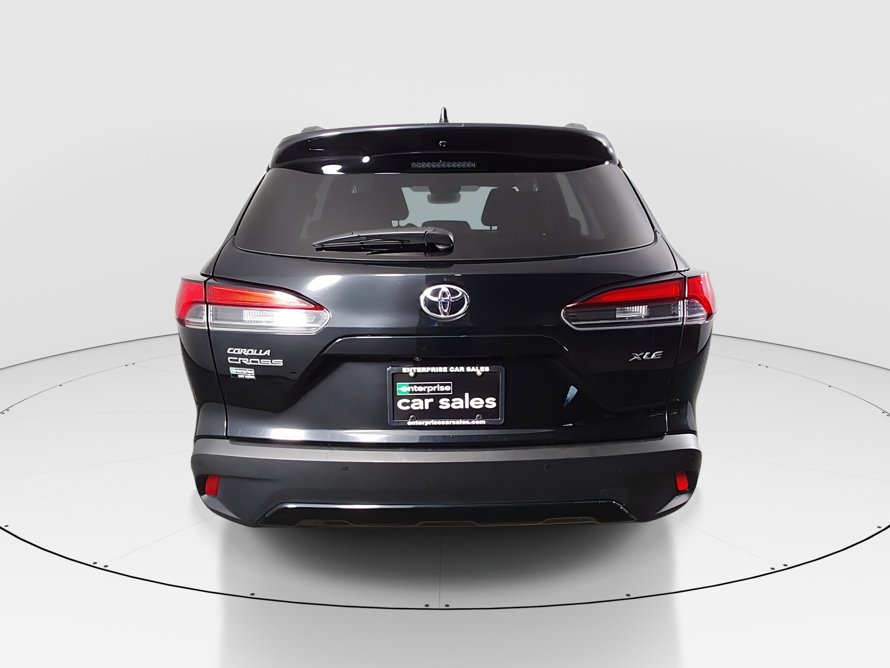 2025 Toyota Corolla Cross XLE - Photo 6