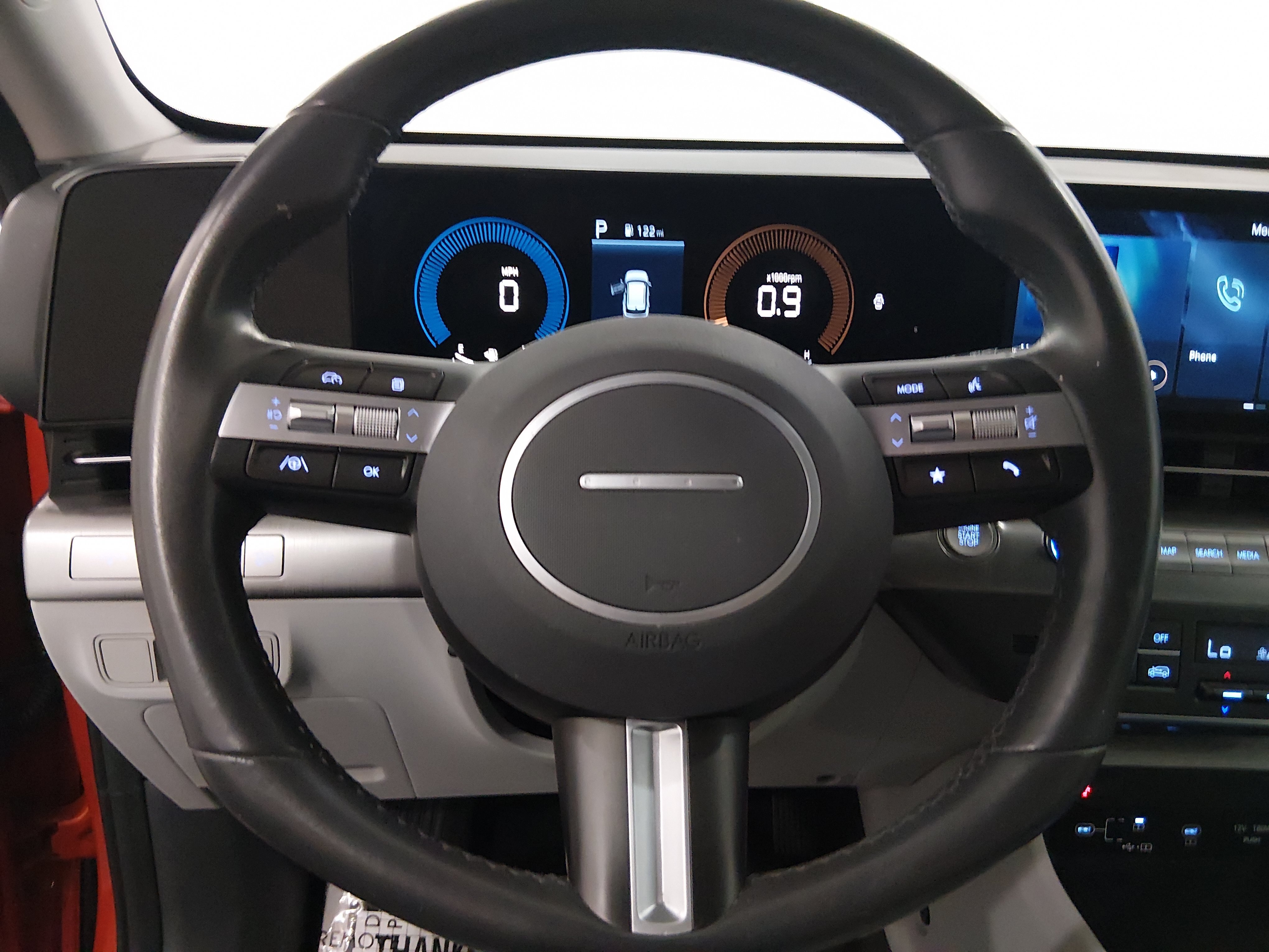 2025 Hyundai Kona SEL - Photo 12
