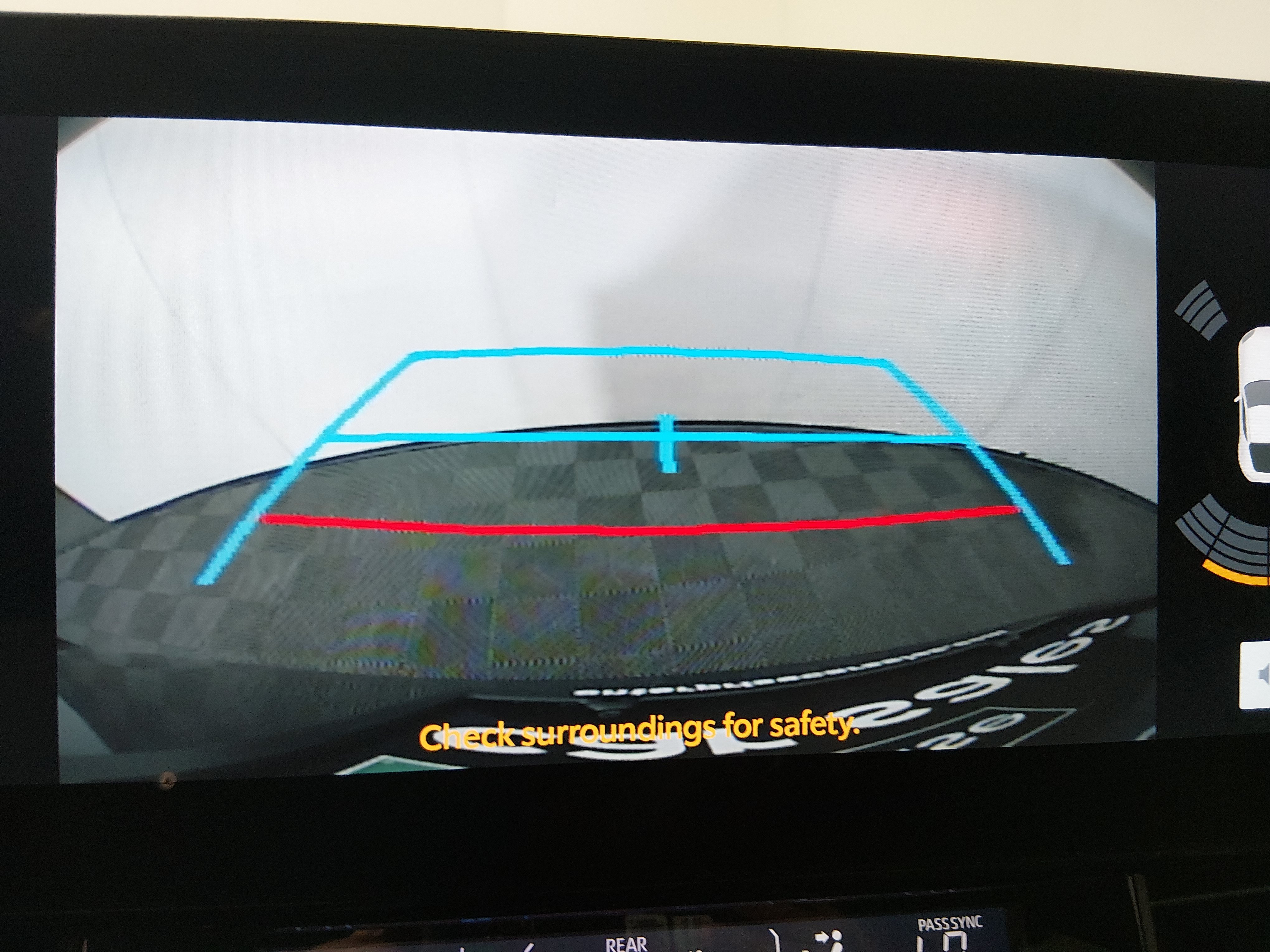 2025 Toyota Sienna XLE - Photo 16