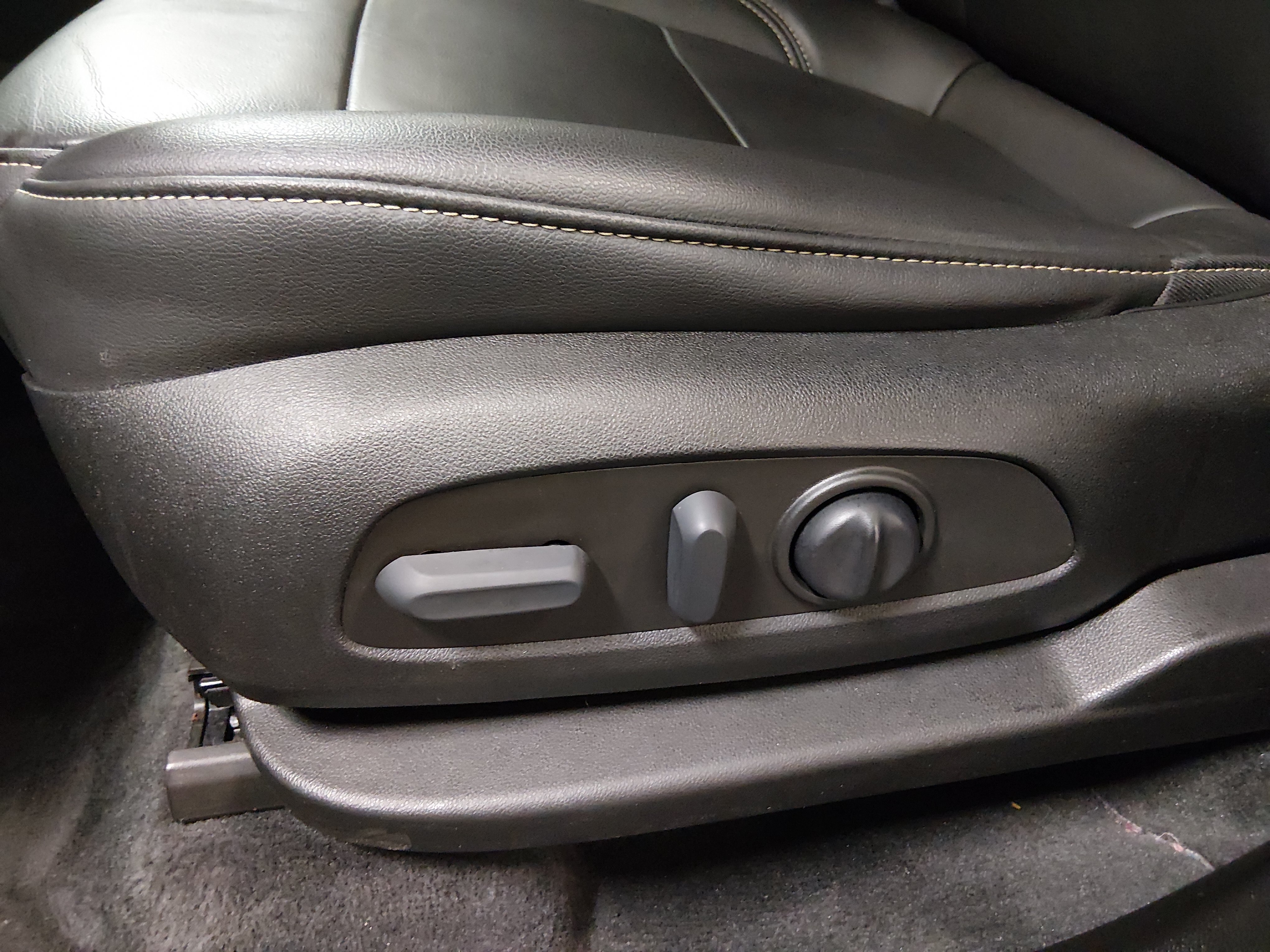 2022 Chevrolet Traverse 3LT - Photo 23