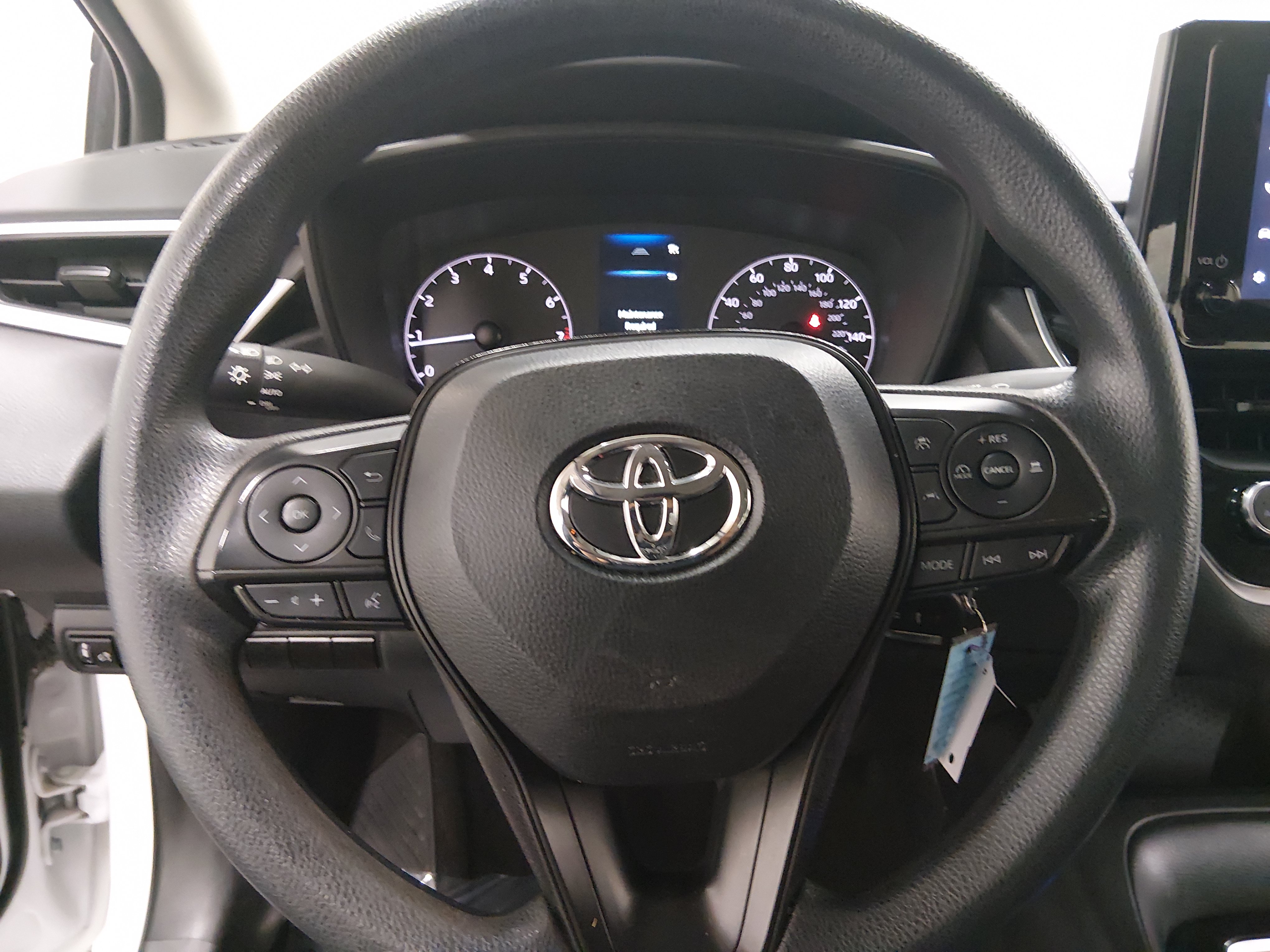 2024 Toyota Corolla LE - Photo 12