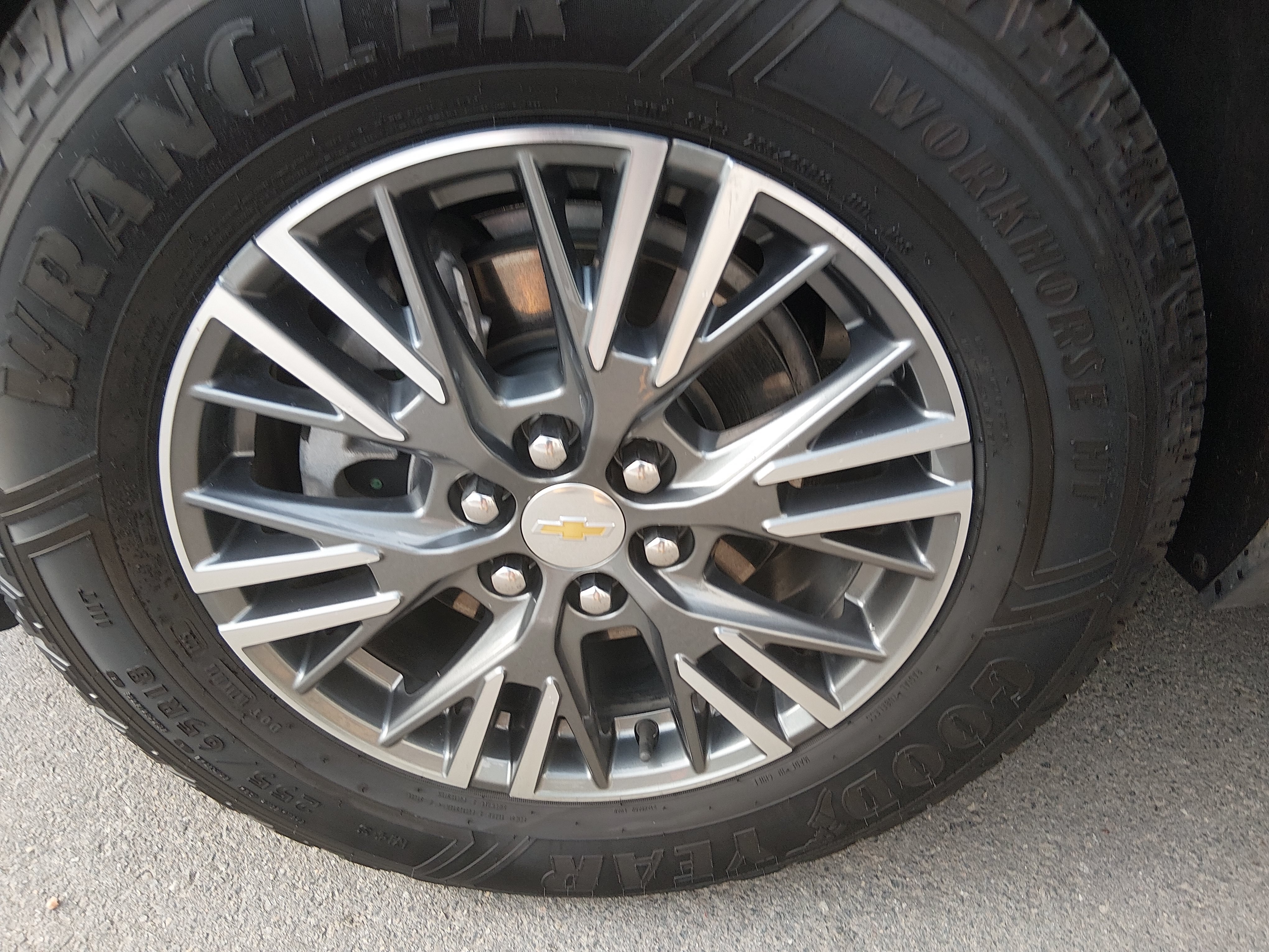 2025 Chevrolet Traverse LT - Photo 10