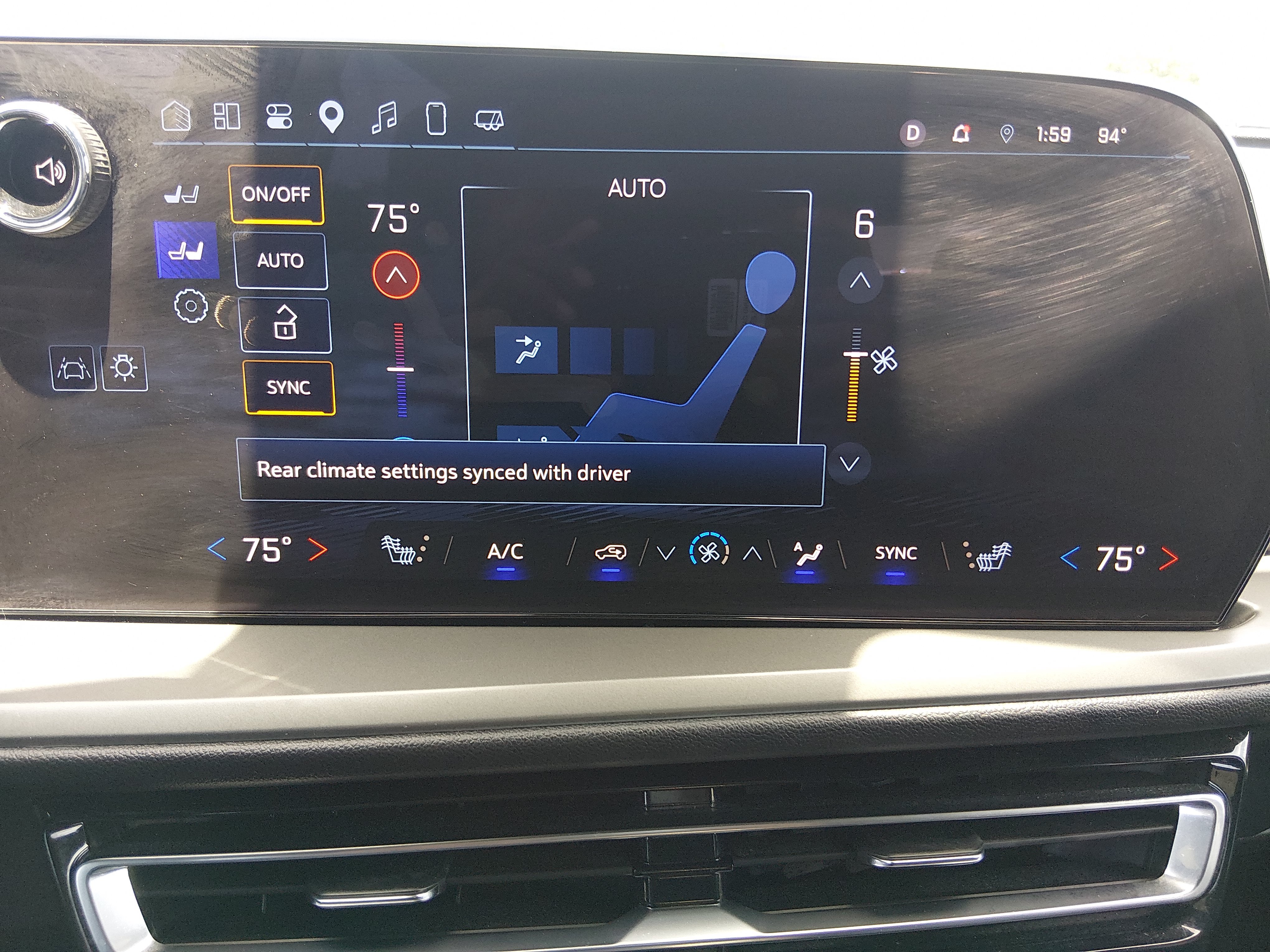 2025 Chevrolet Traverse LT - Photo 19