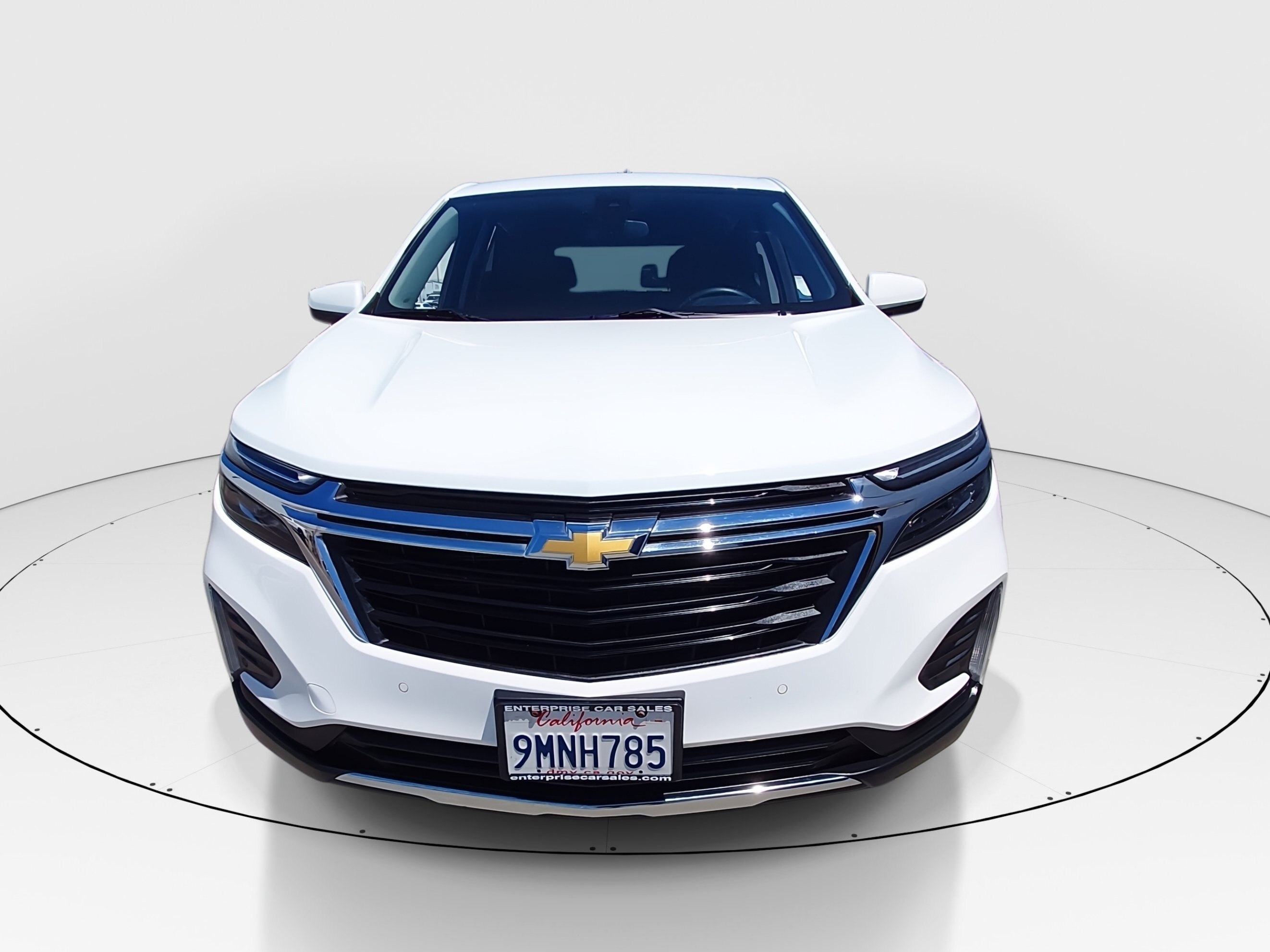 2024 Chevrolet Equinox LT - Photo 2