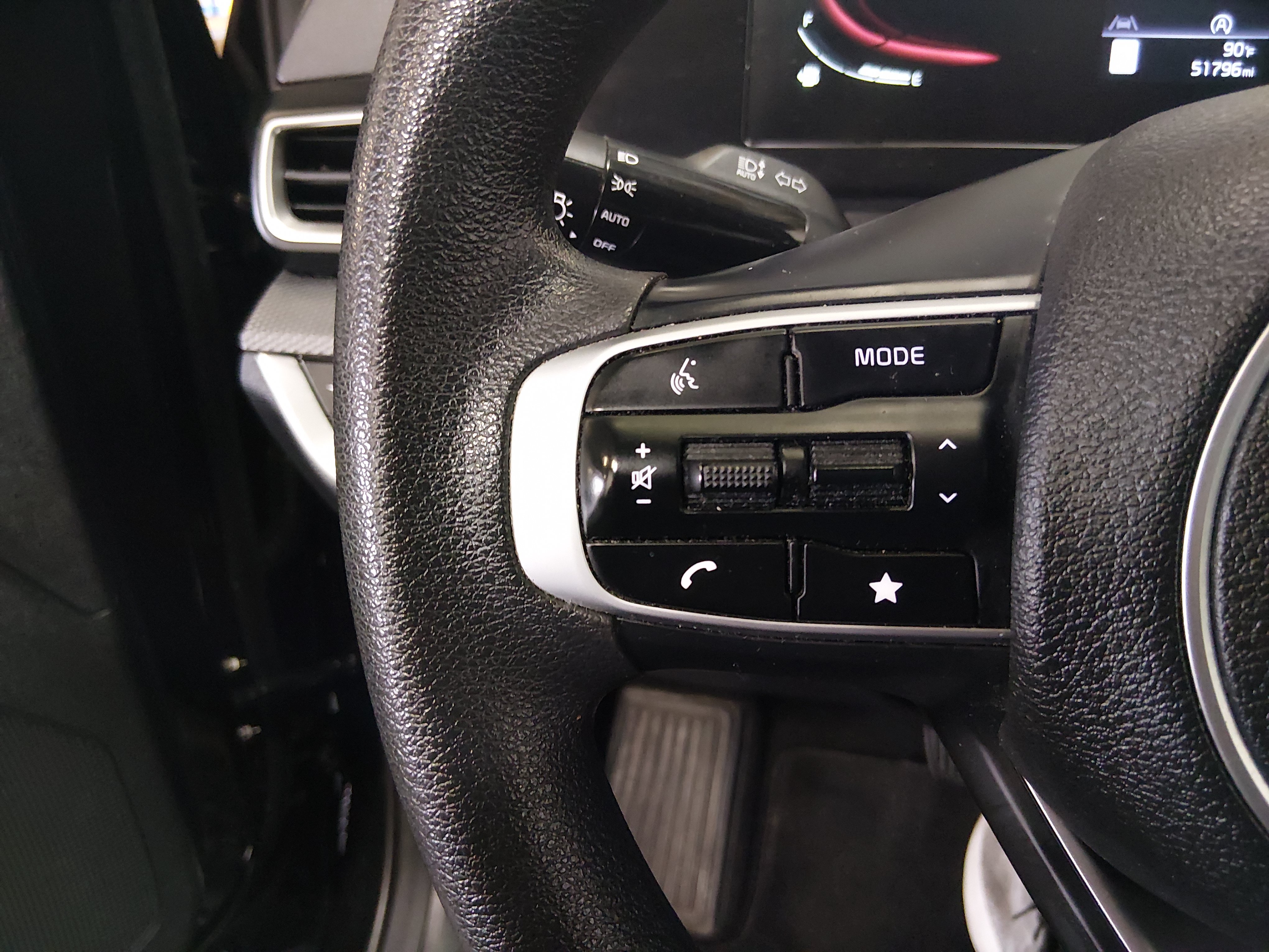 2024 Kia Sportage LX - Photo 12