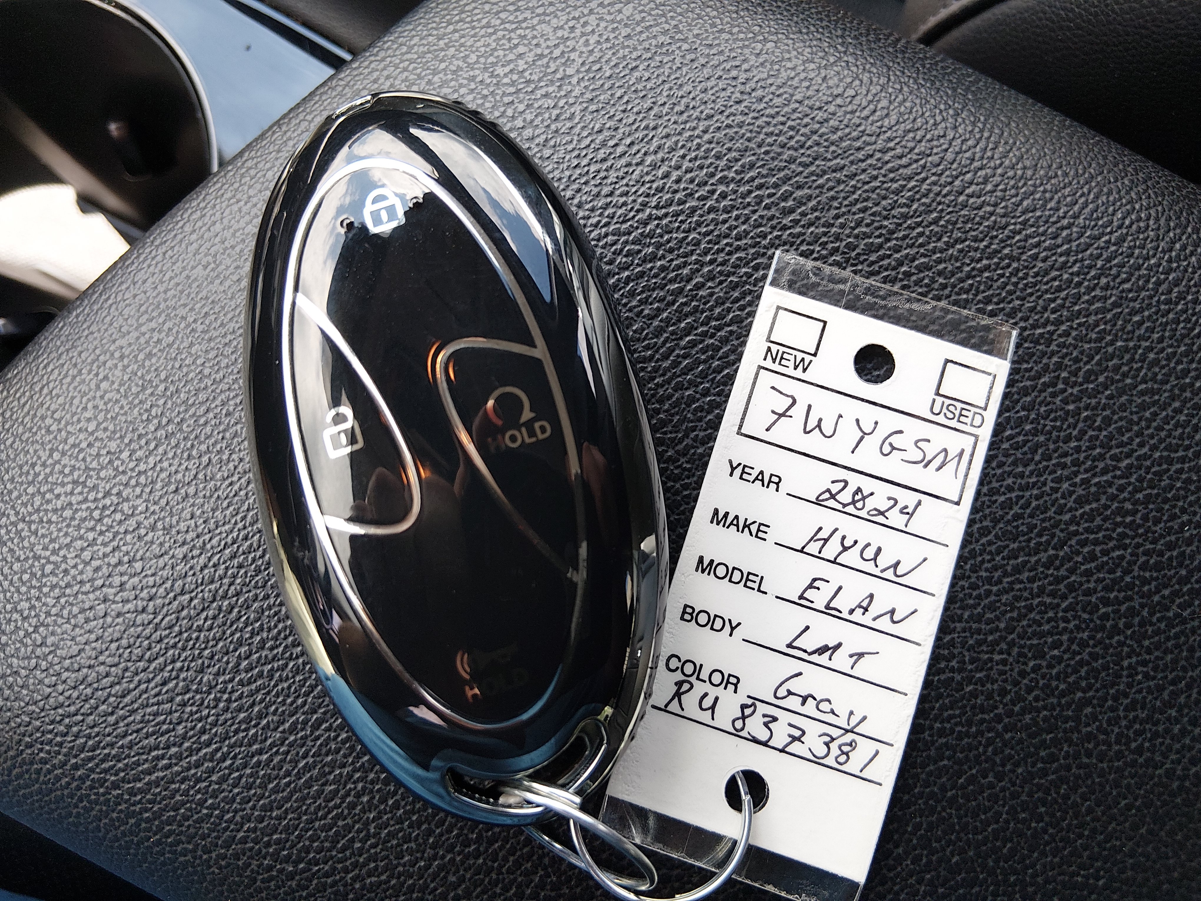2024 Hyundai Elantra Limited - Photo 15