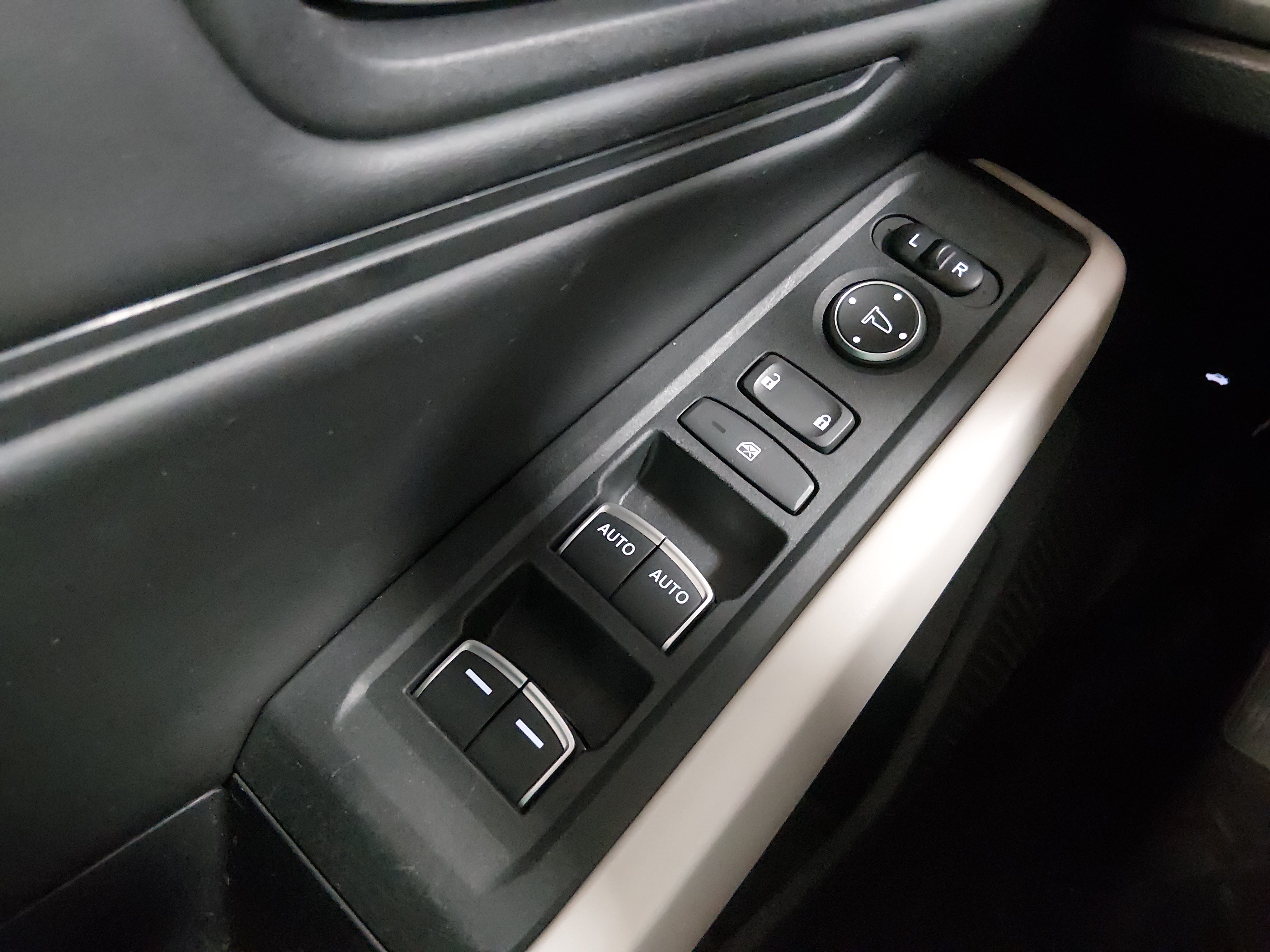 2023 Honda Accord EX - Photo 13