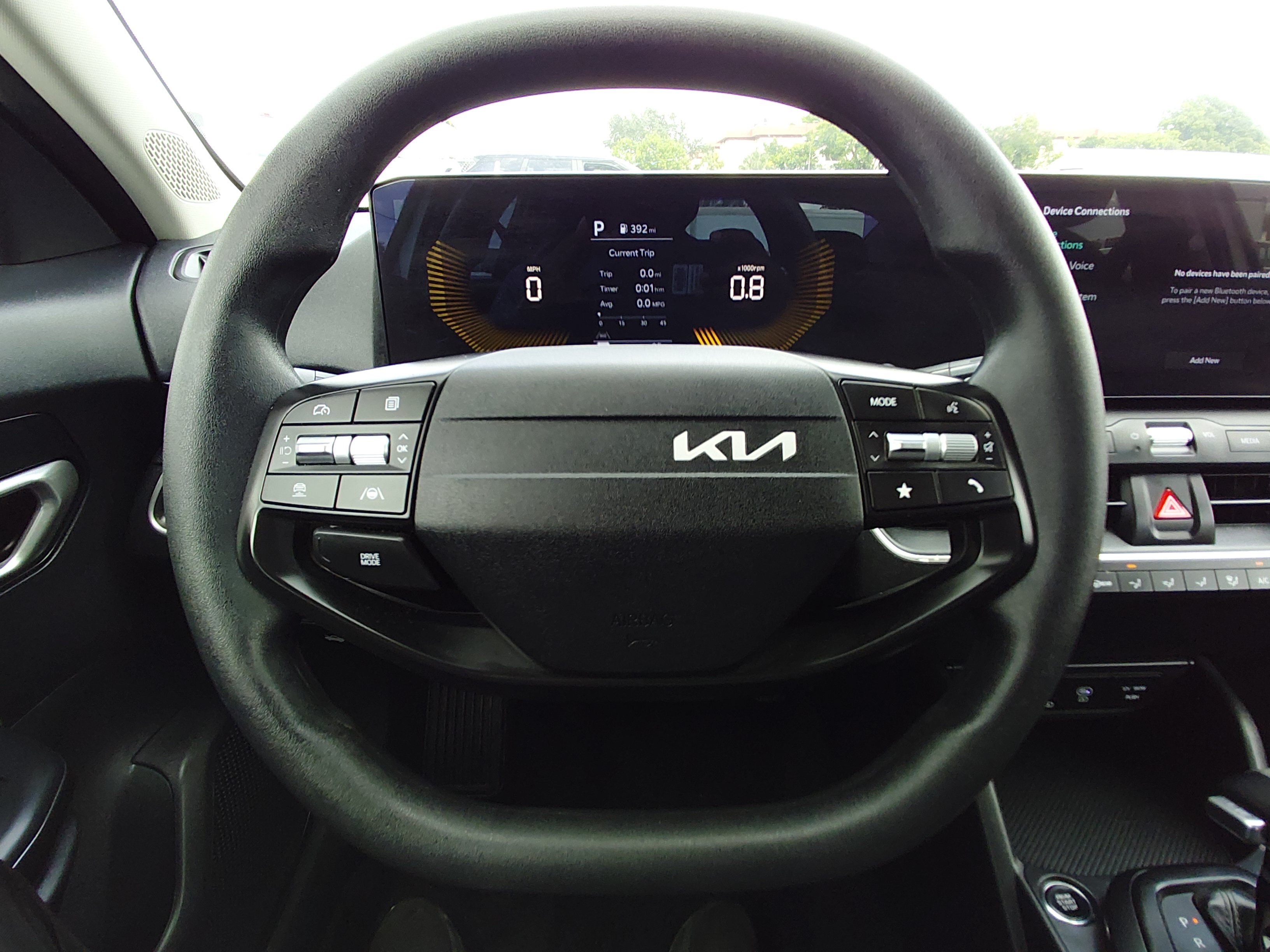 2025 Kia K4 LXS - Photo 12