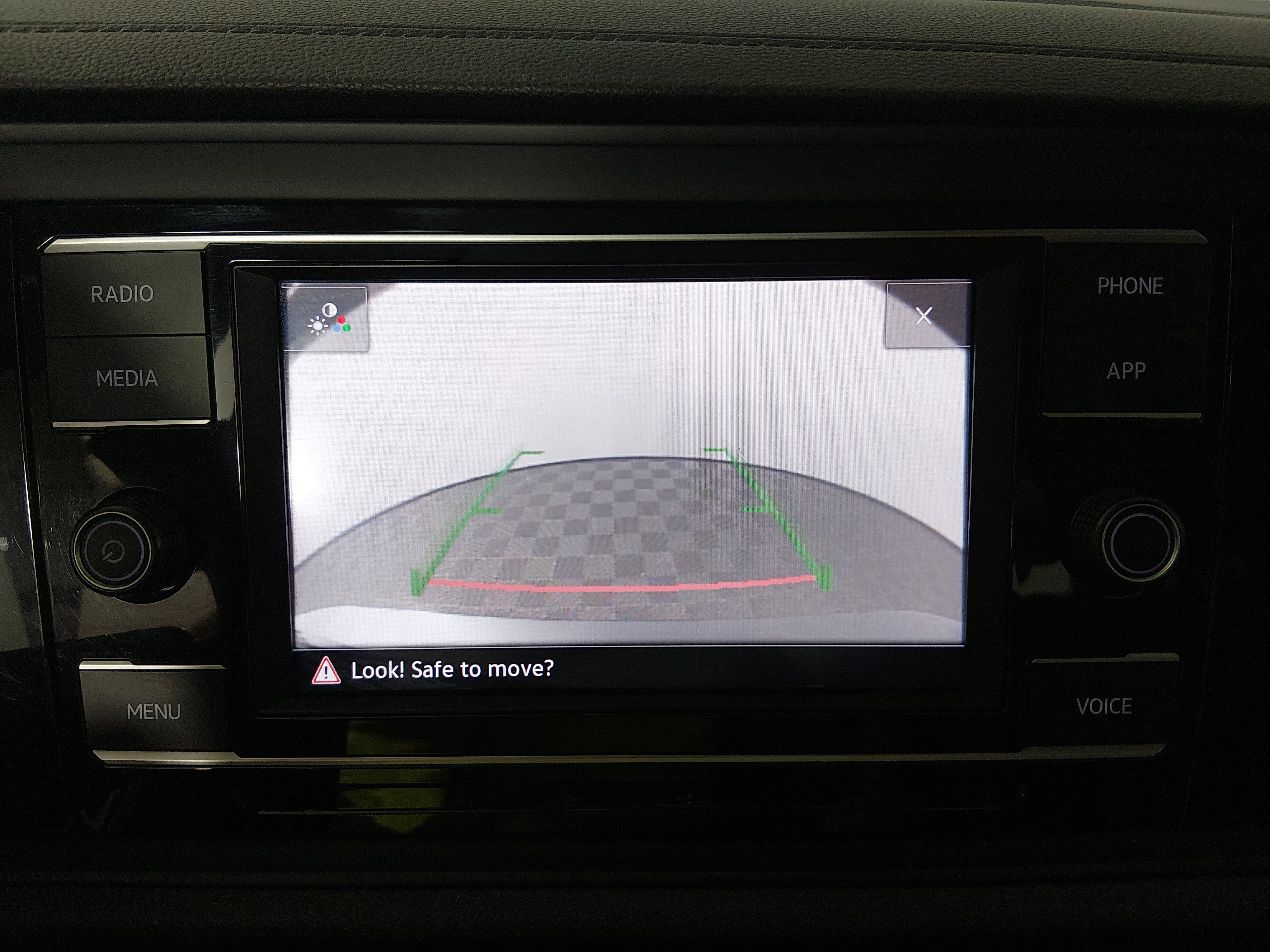 2024 Volkswagen Jetta SE - Photo 16