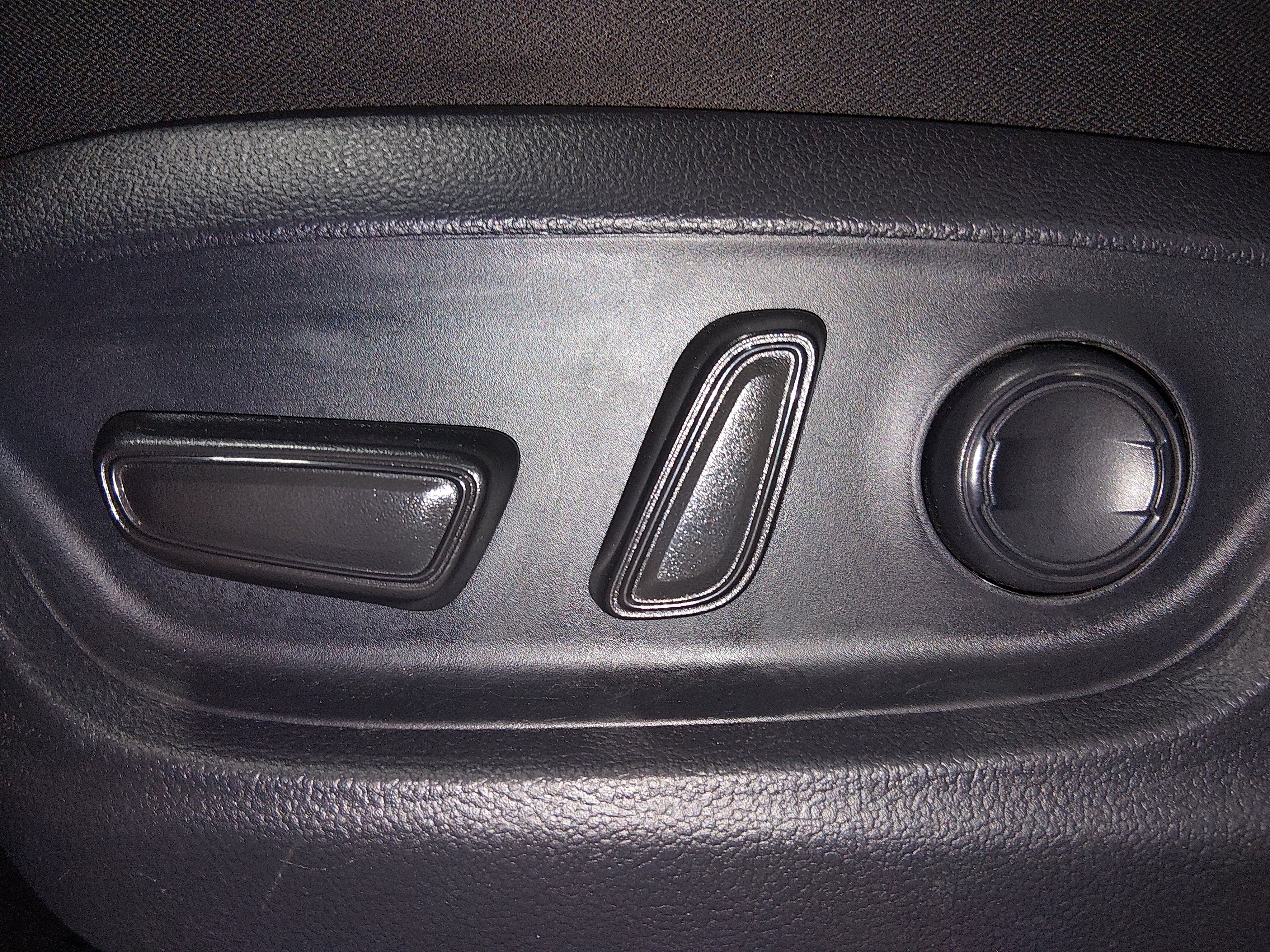 2023 Toyota Camry LE - Photo 19