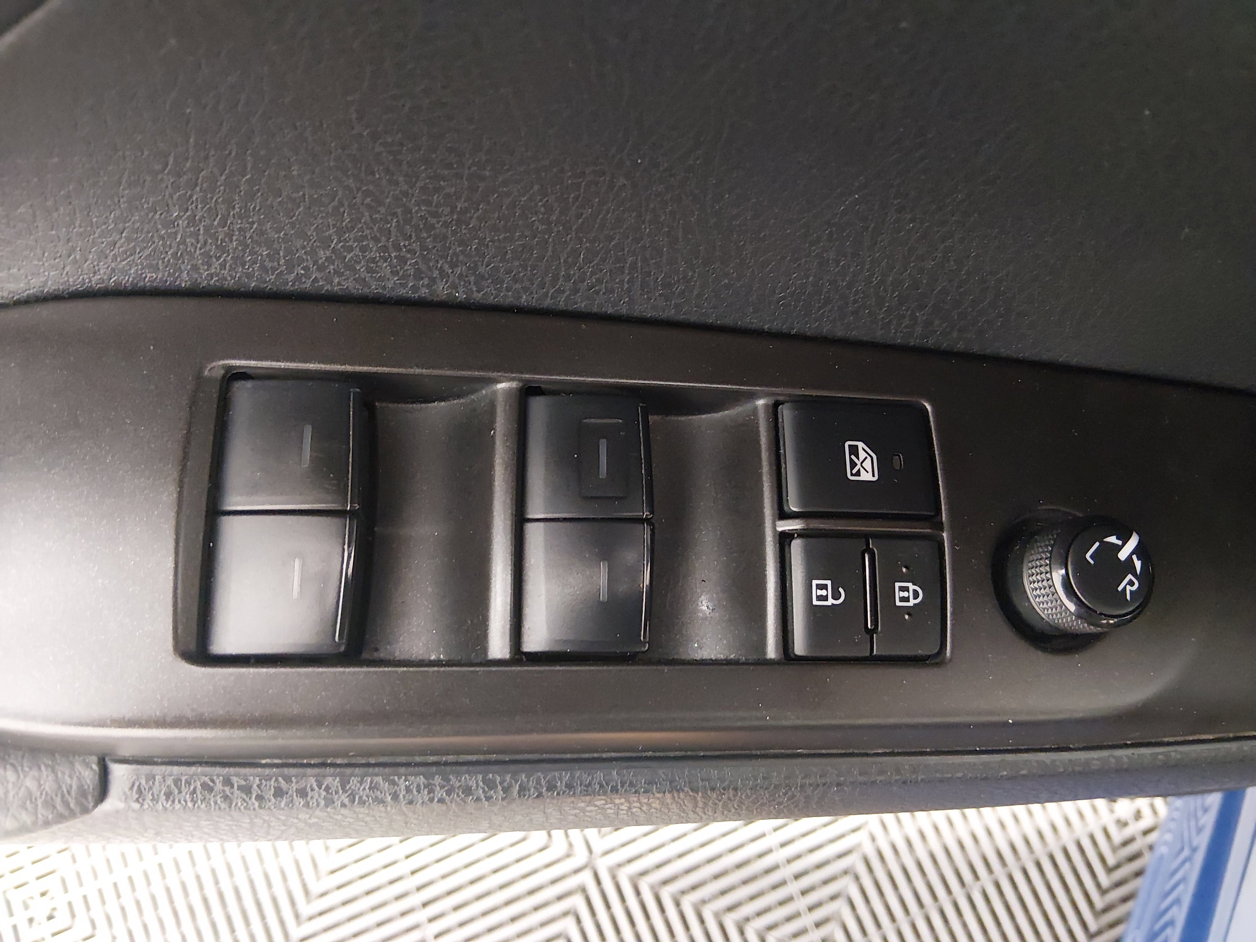 2023 Toyota Camry SE Nightshade - Photo 18