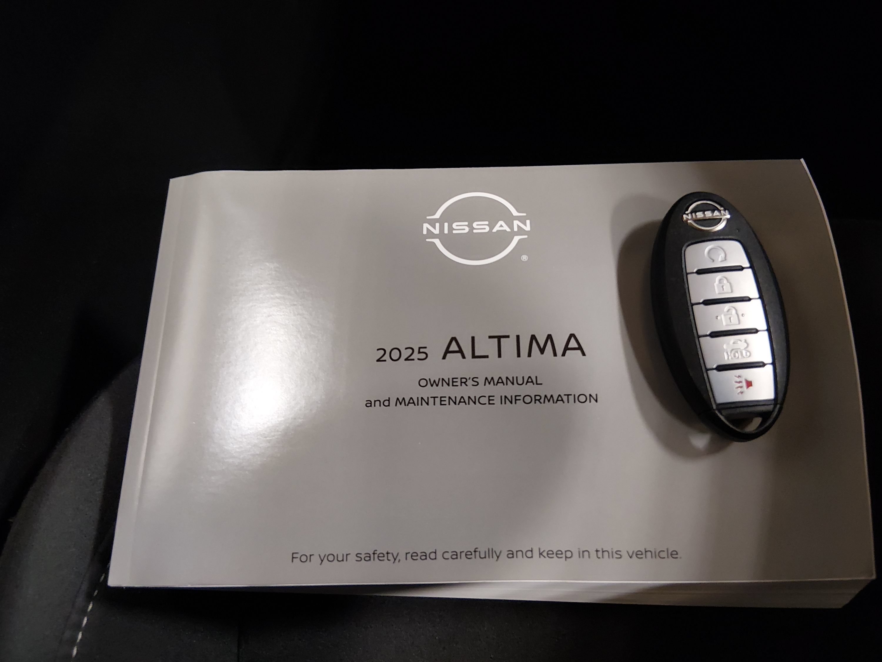 2025 Nissan Altima SV - Photo 15
