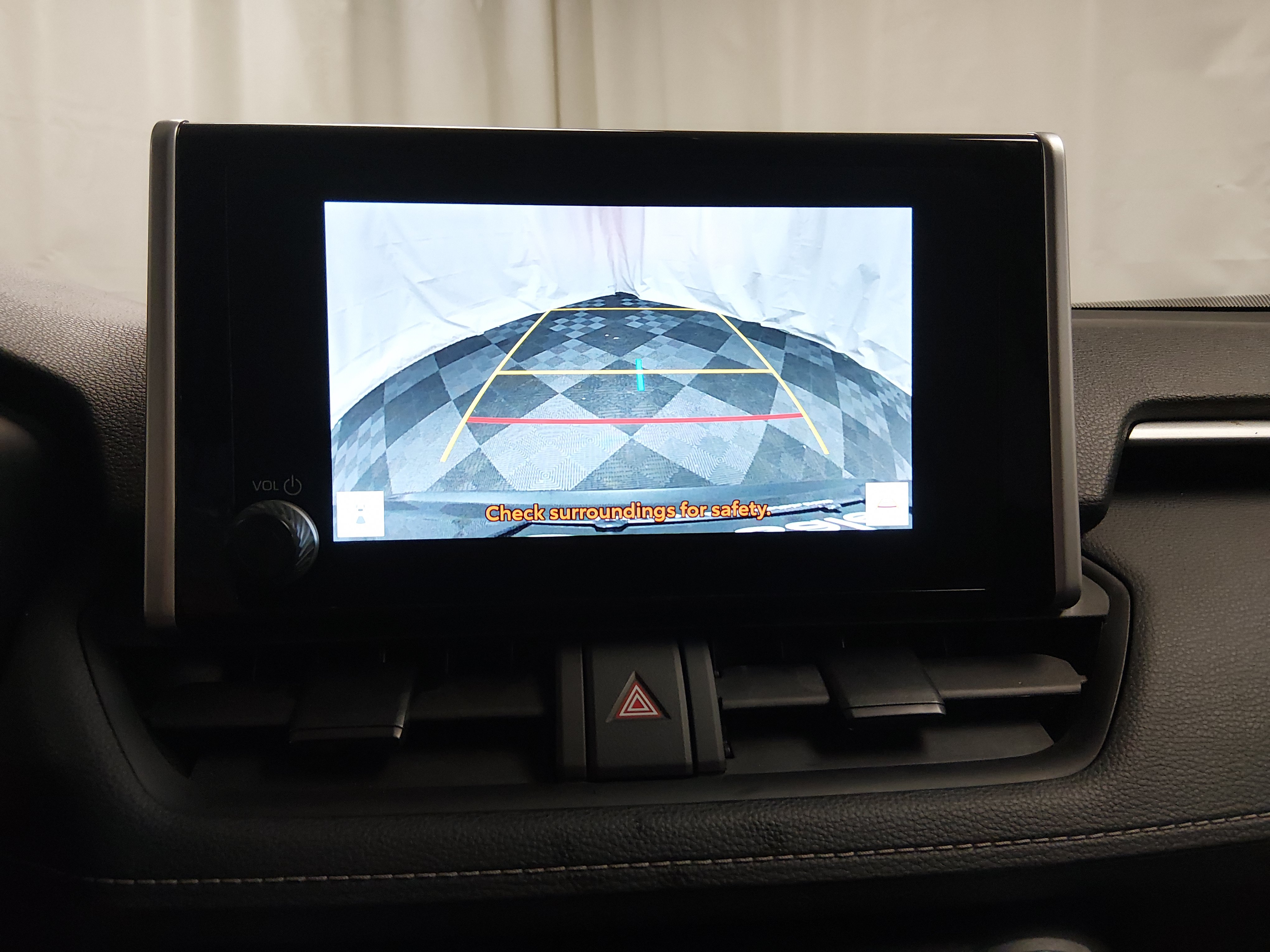 2024 Toyota RAV4 XLE - Photo 16