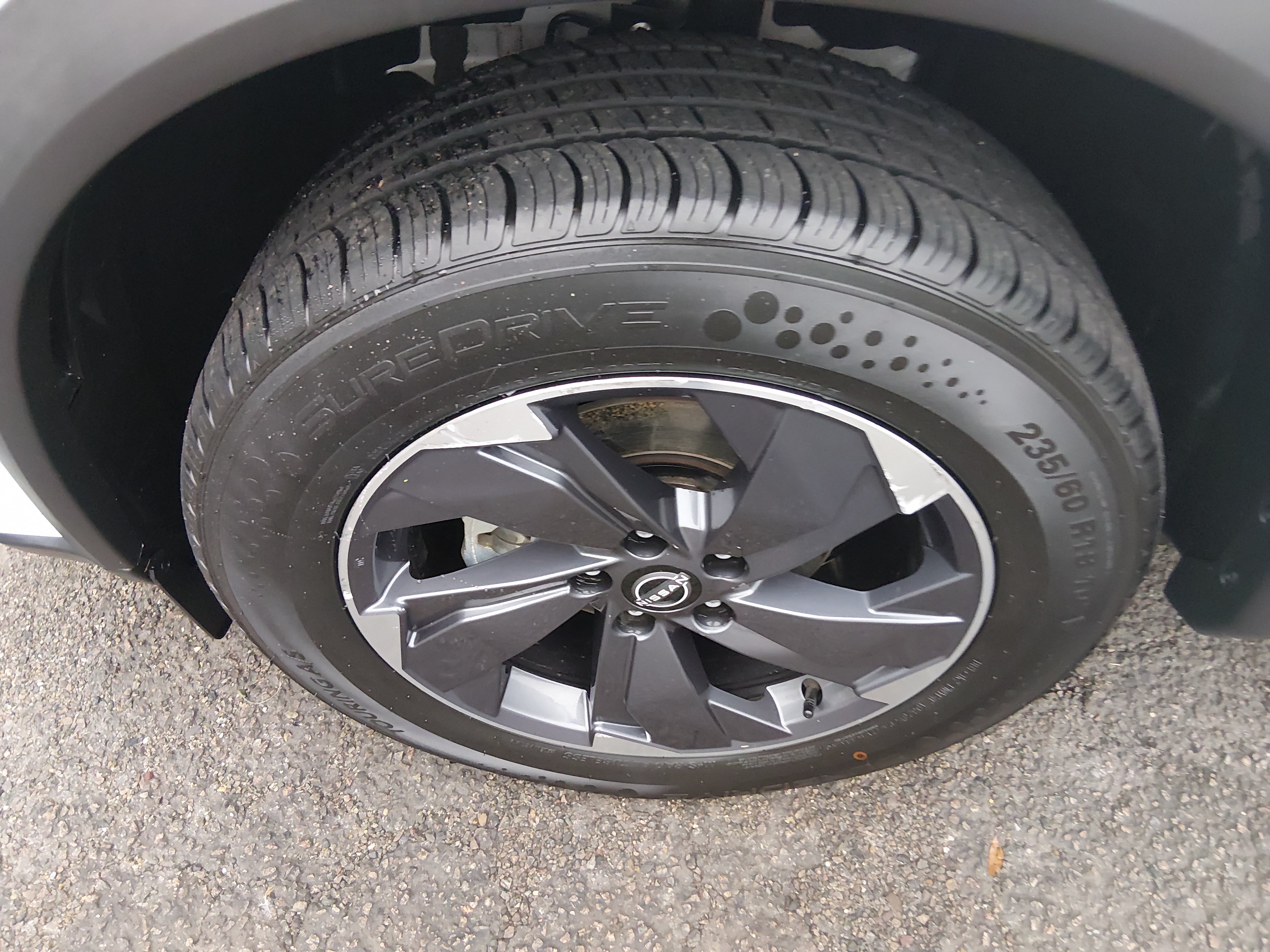 2024 Nissan Rogue SV - Photo 10