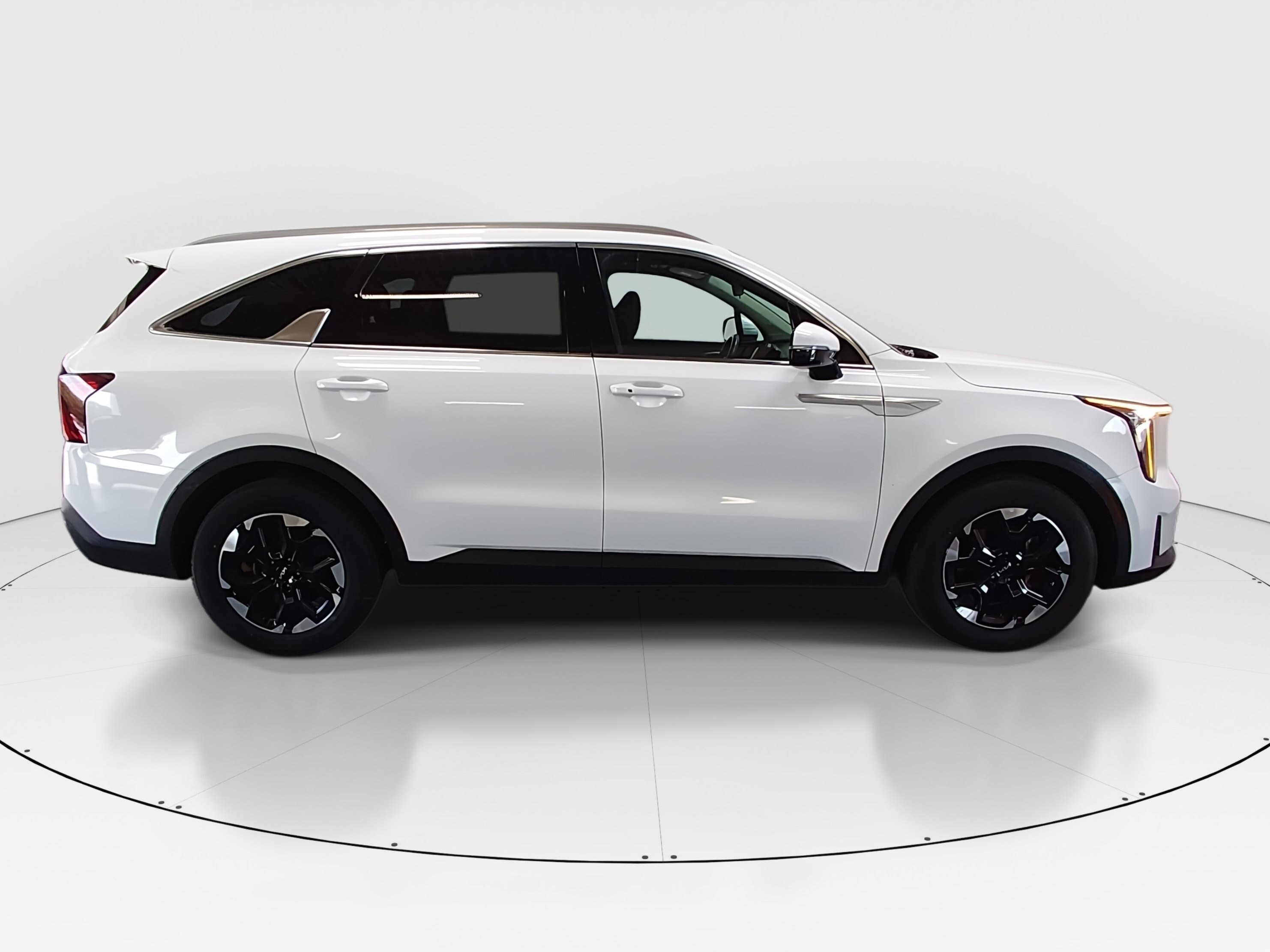 2024 Kia Sorento S - Photo 8