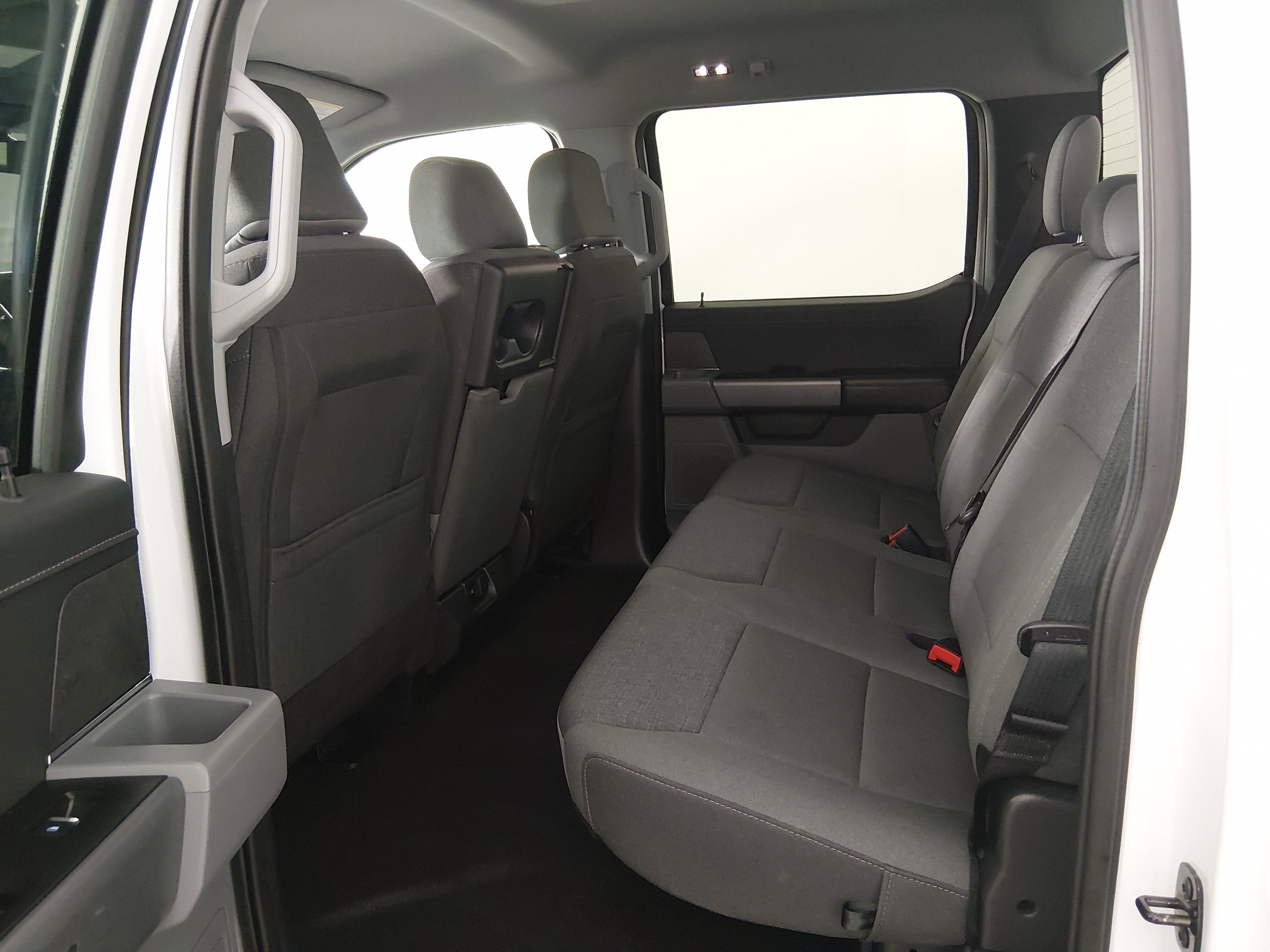 2025 Ford F-150 XLT - Photo 20