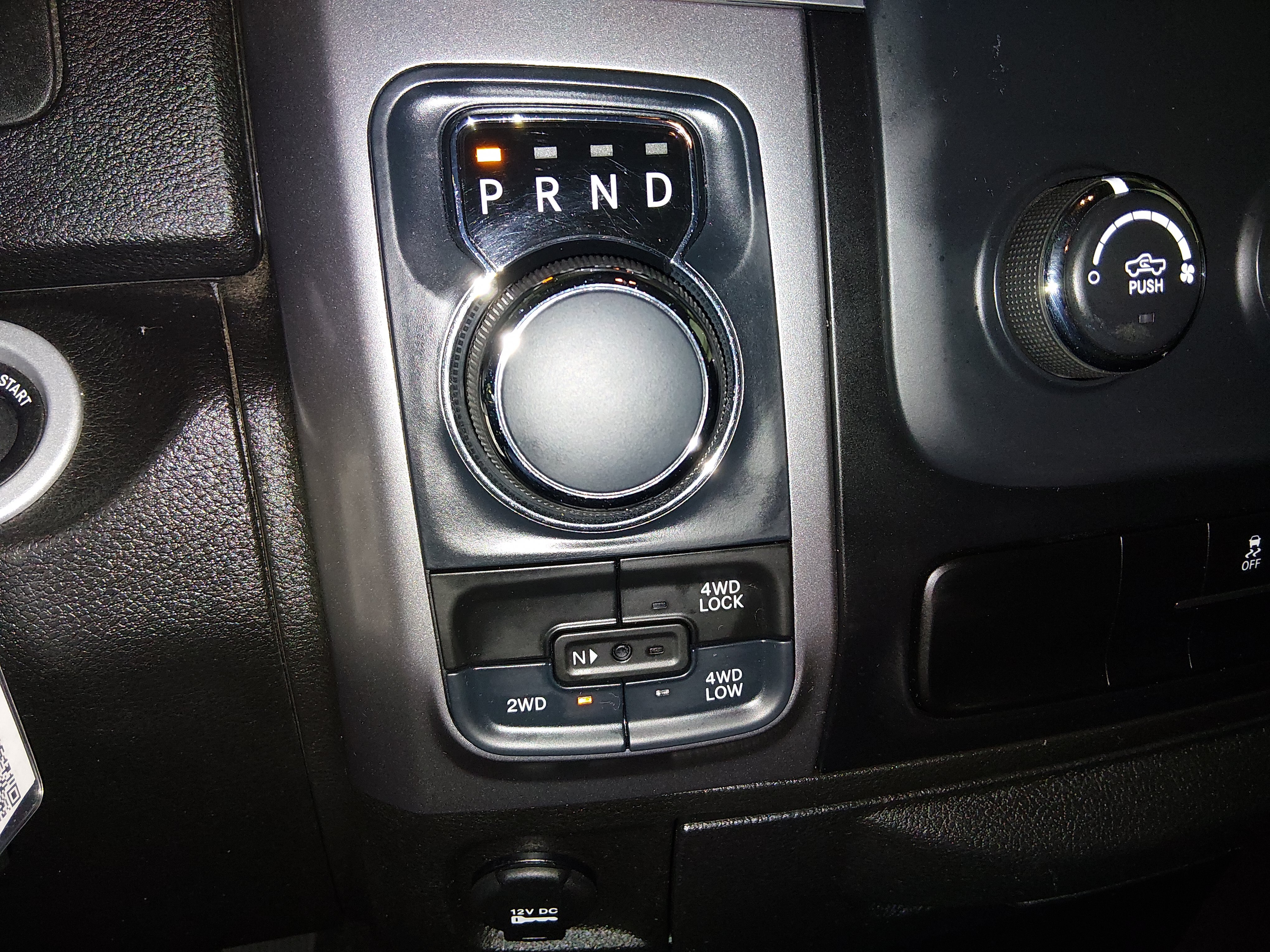 2024 RAM Ram 1500 Classic SLT - Photo 17